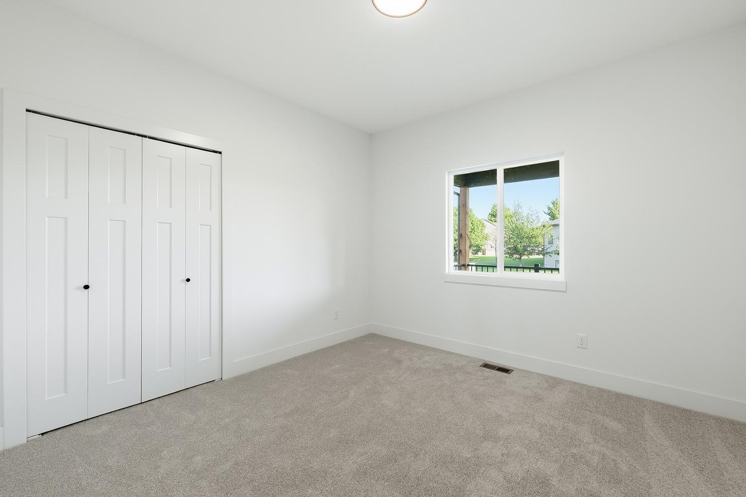 3414 N Deer Rdg Property Photo 21