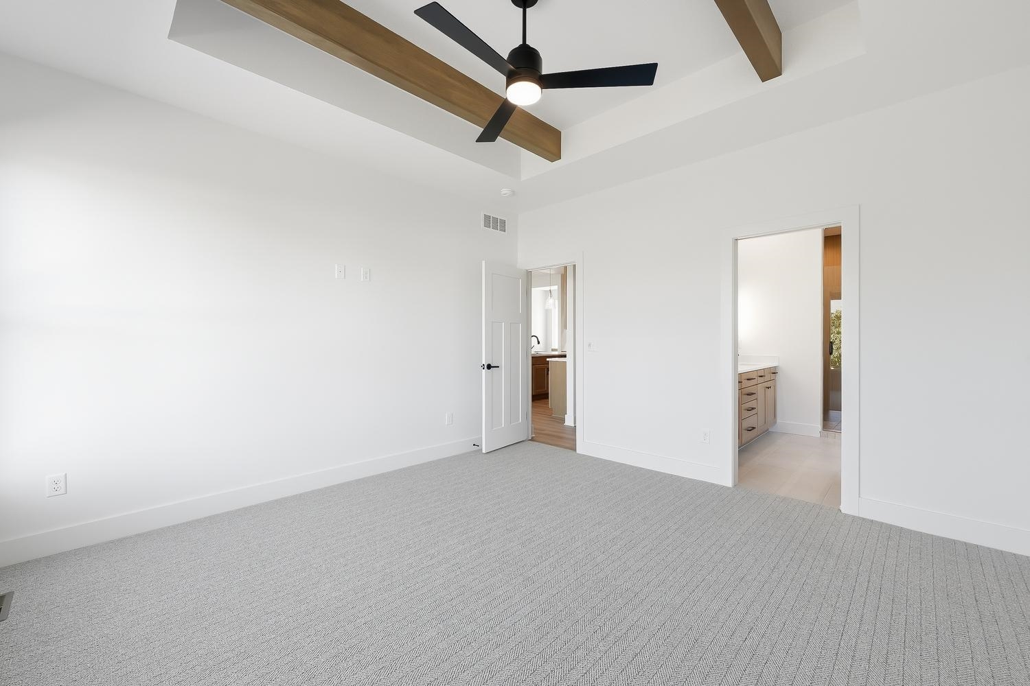 3408 N Deer Rdg Property Photo 16