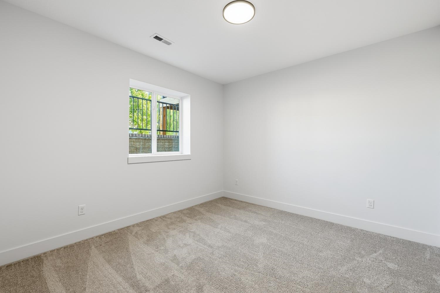 3408 N Deer Rdg Property Photo 33