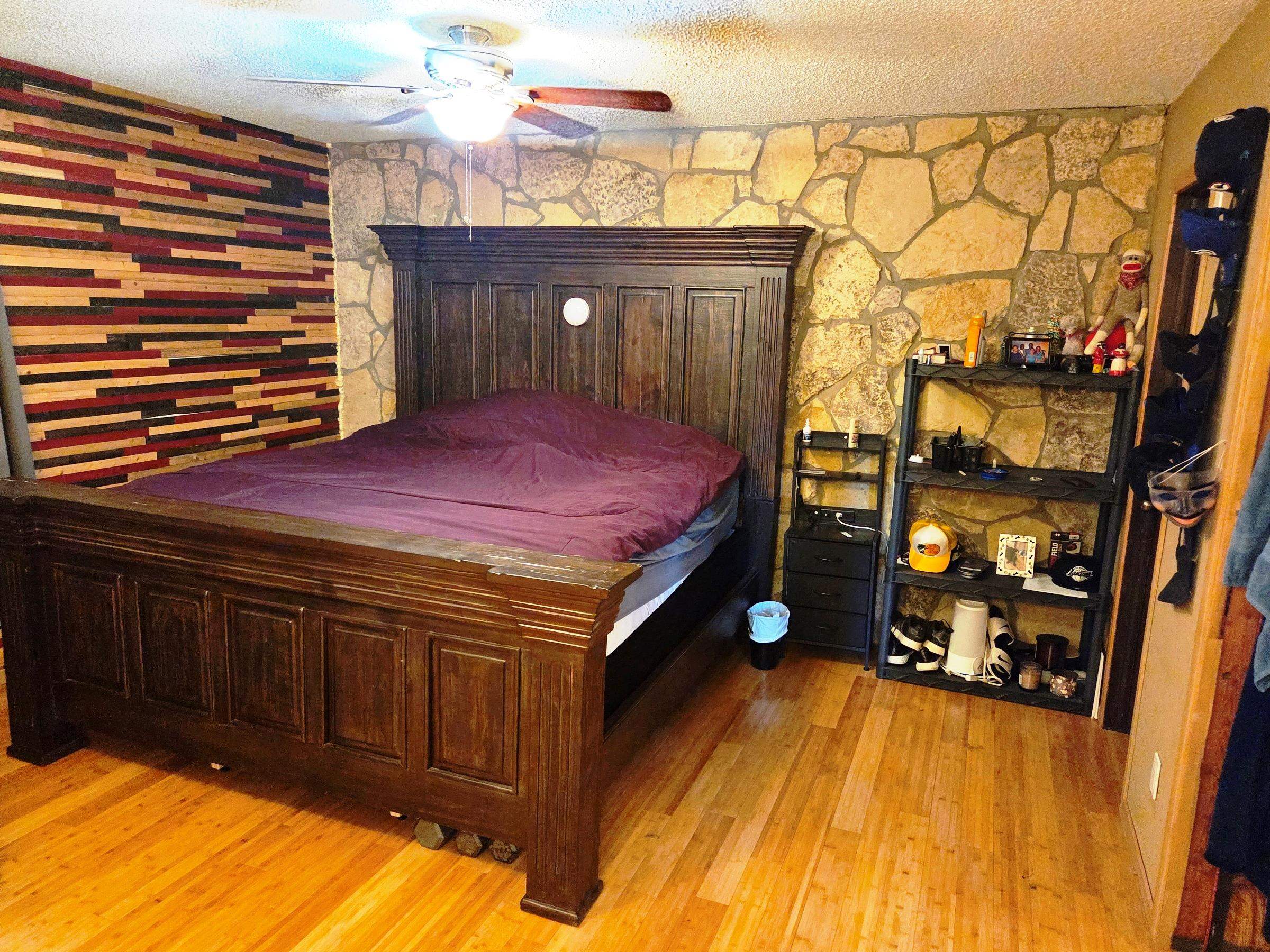 1120 Helen Property Photo 5