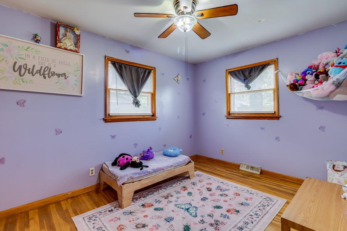 1215 N Logan St Property Photo 23