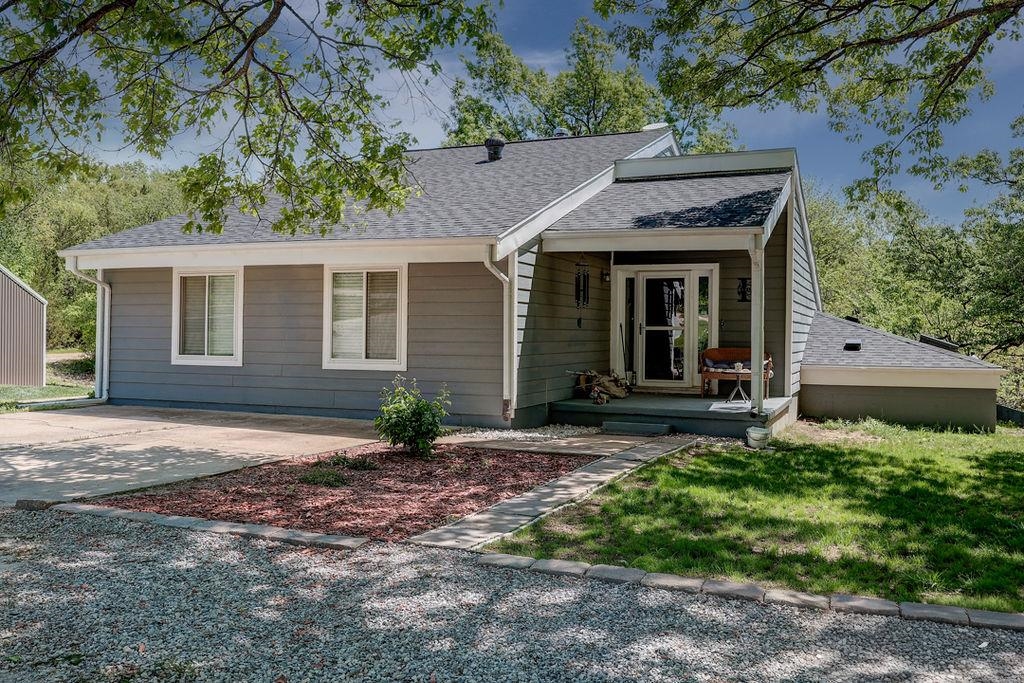30117 Shady Oak Dr Property Photo 2