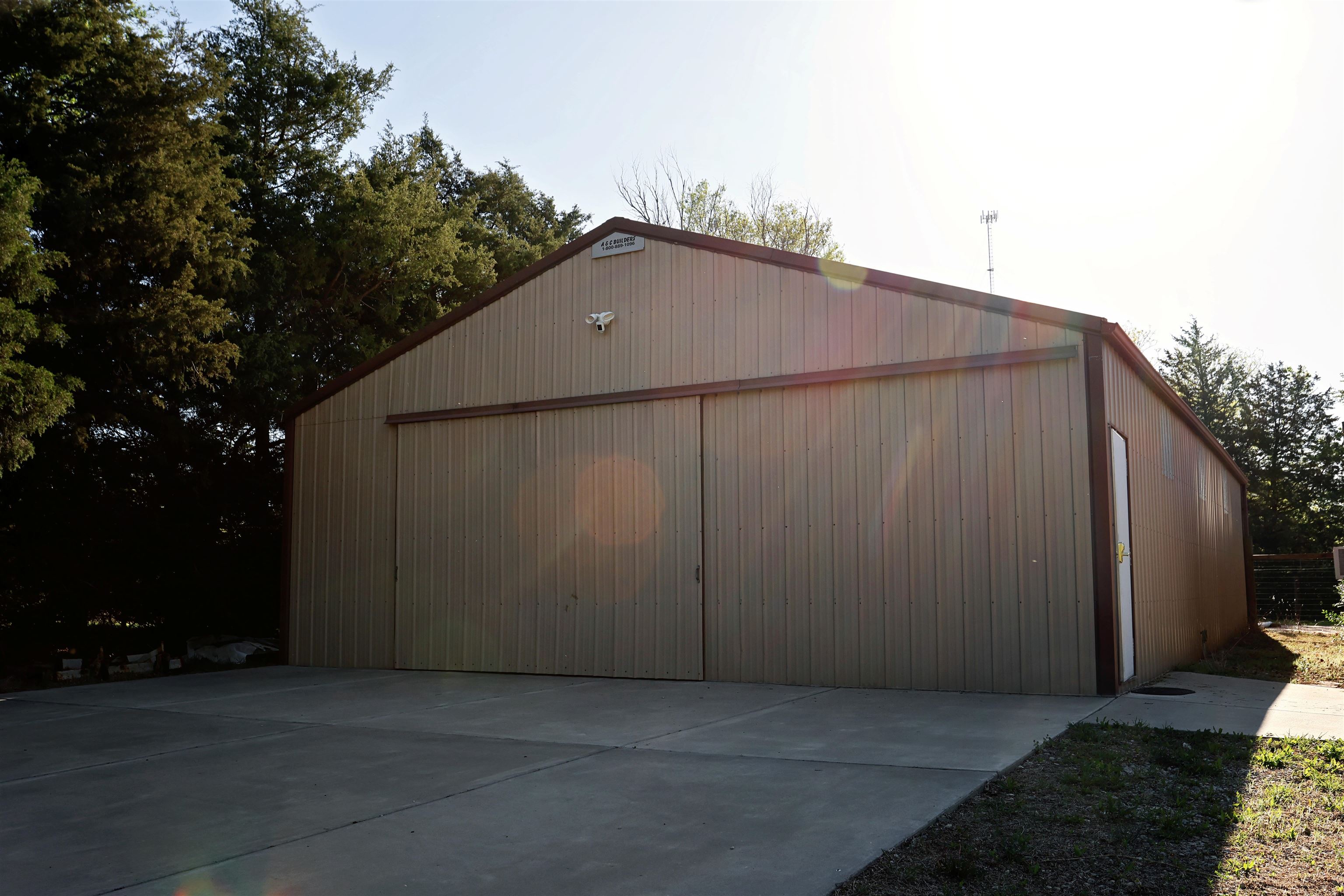 701 N Perry St Property Photo 29