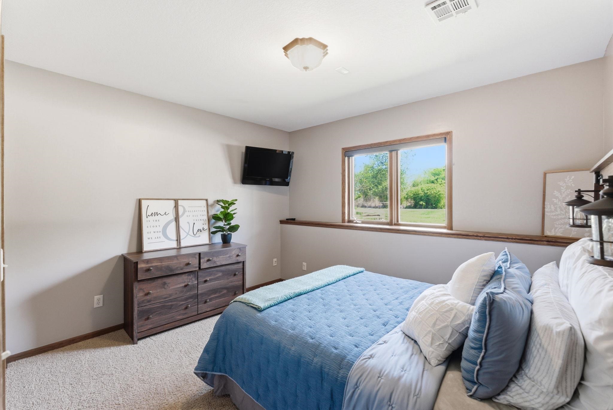 6402 Busy Bee Ct Property Photo 22
