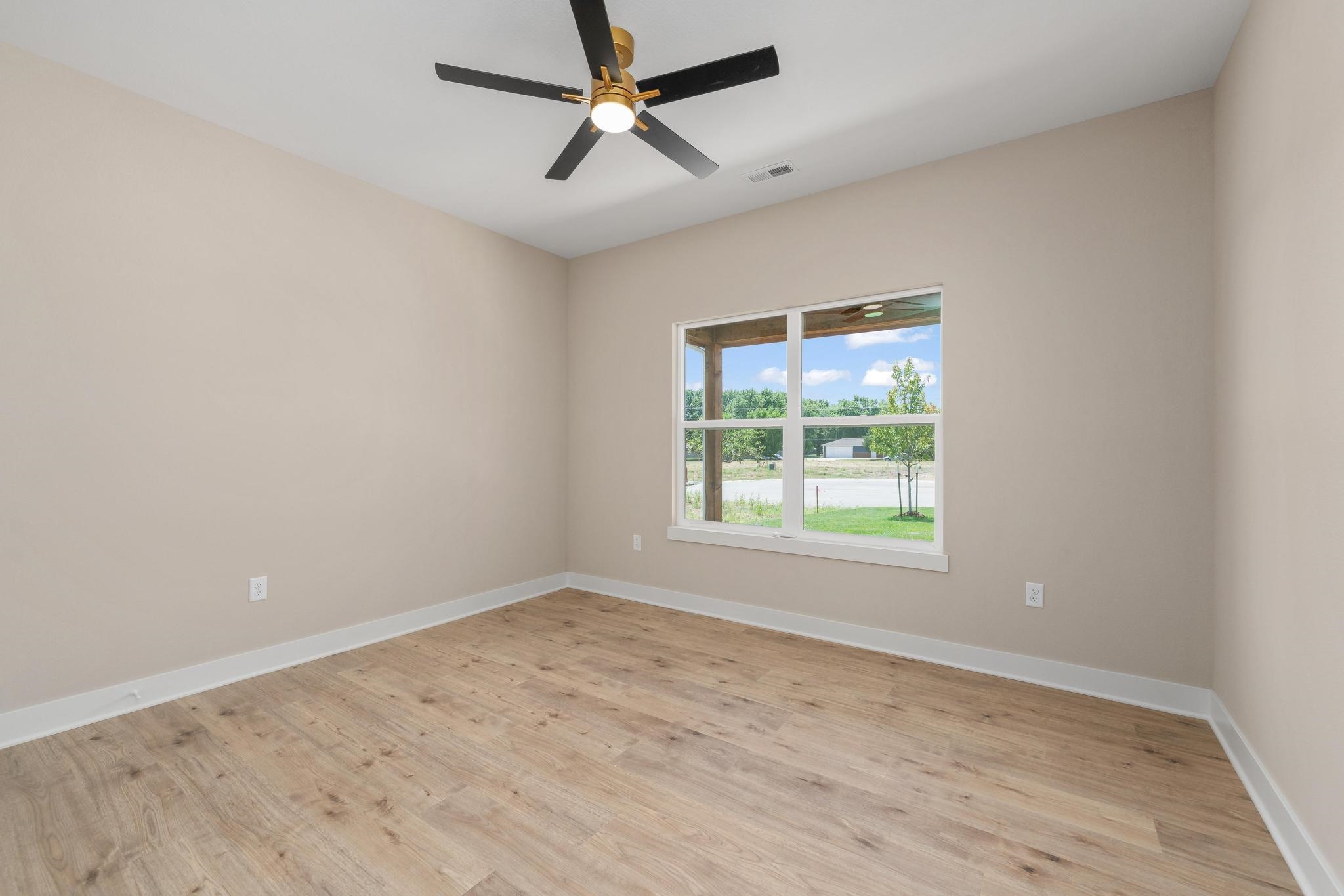 734 N Rainbow Lake Ct. Property Photo 28