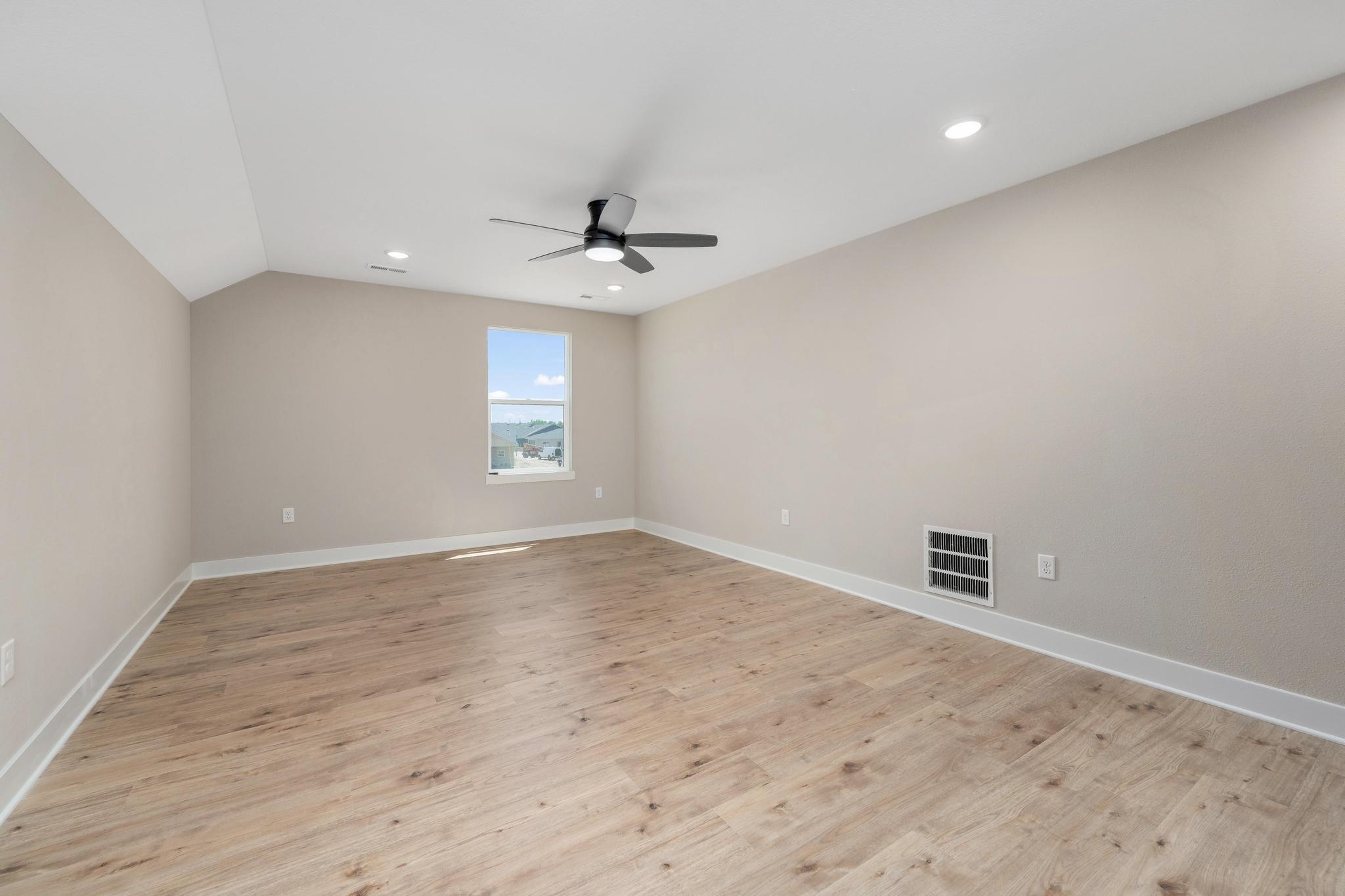 734 N Rainbow Lake Ct. Property Photo 31