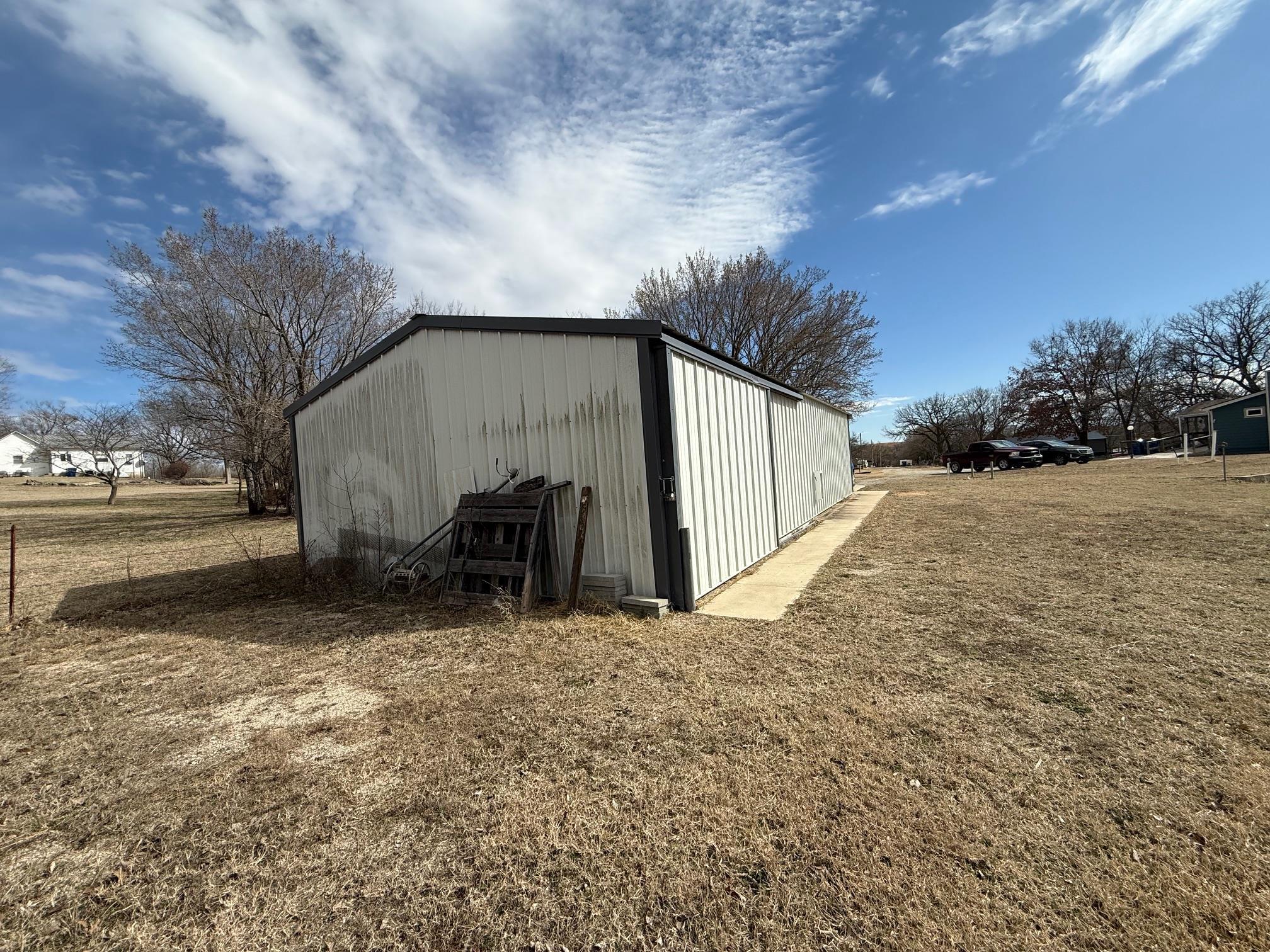 415 Lazette St Property Photo 2