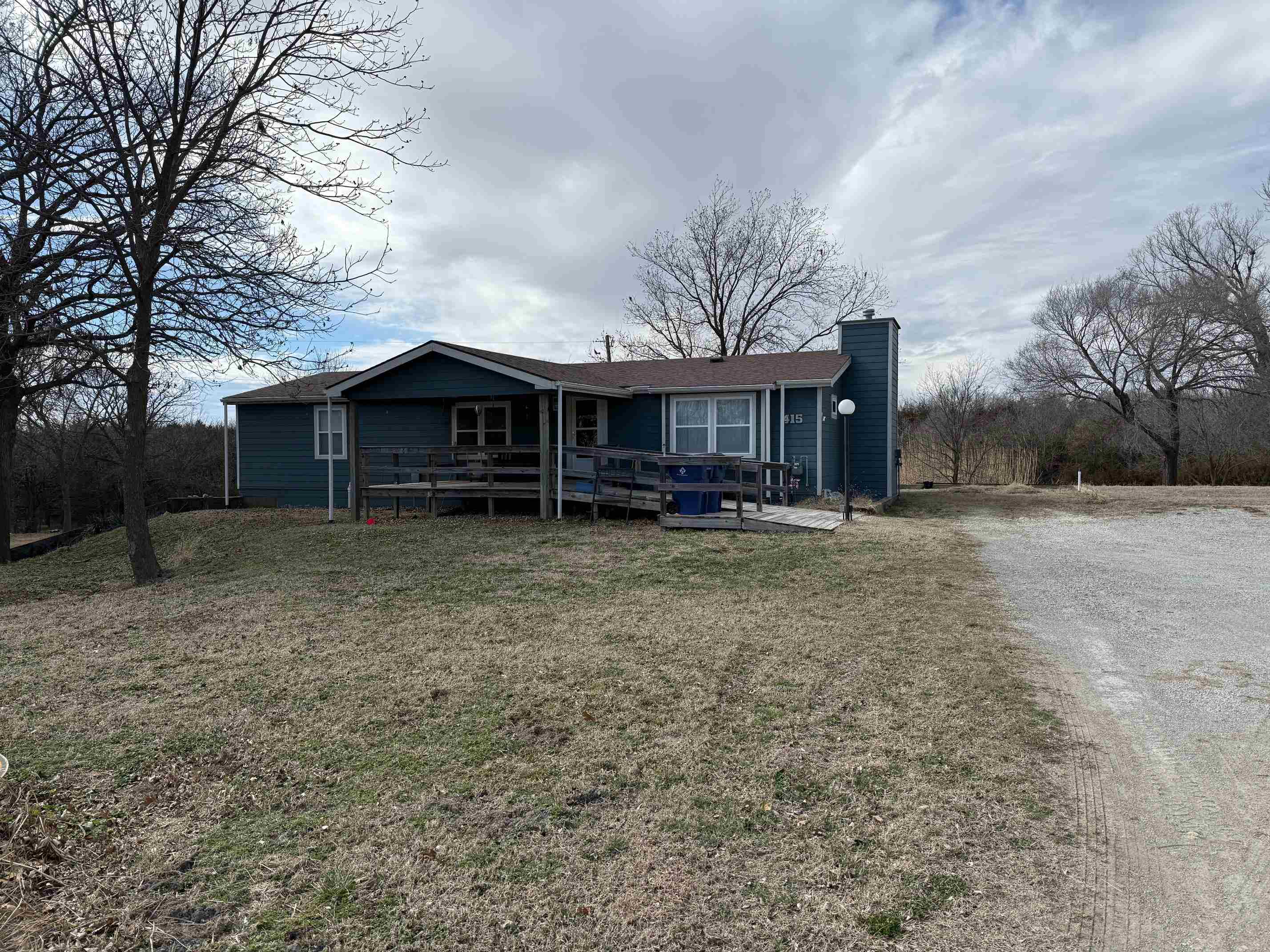 415 Lazette St Property Photo 10