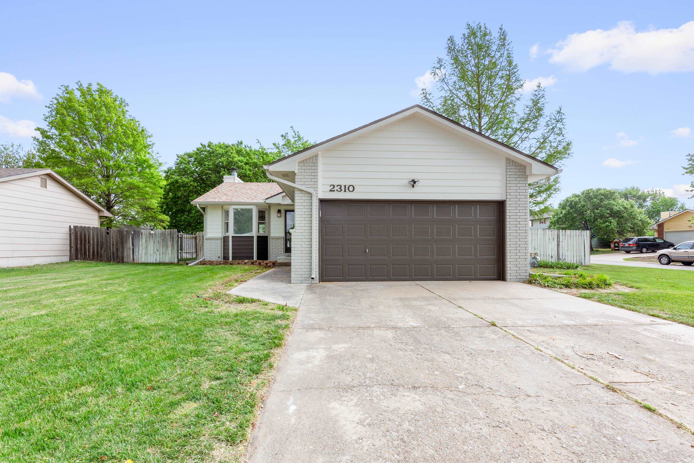 2310 S Fieldcrest Property Photo 1