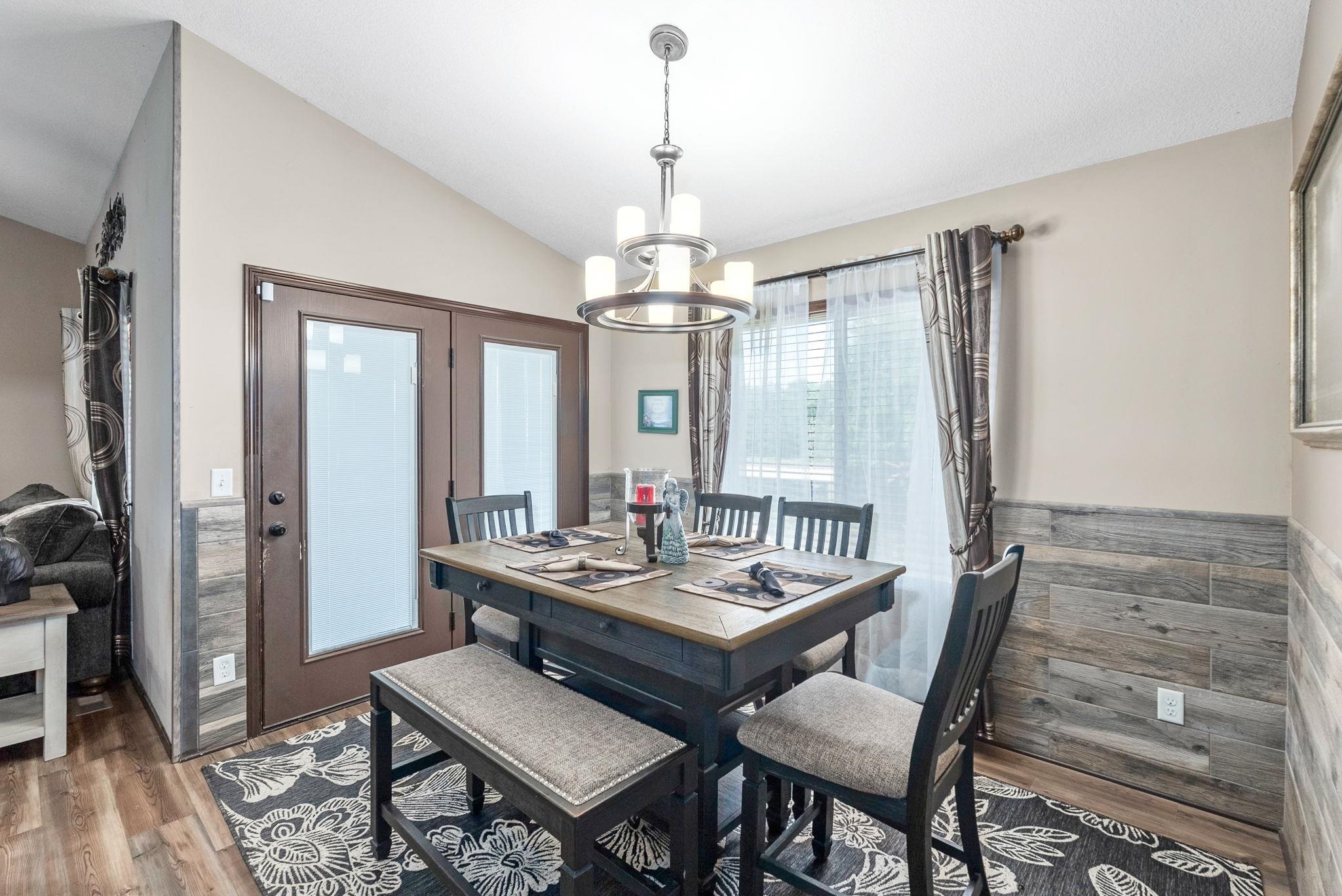 21249 Sw Meadowlark Rd Property Photo 11