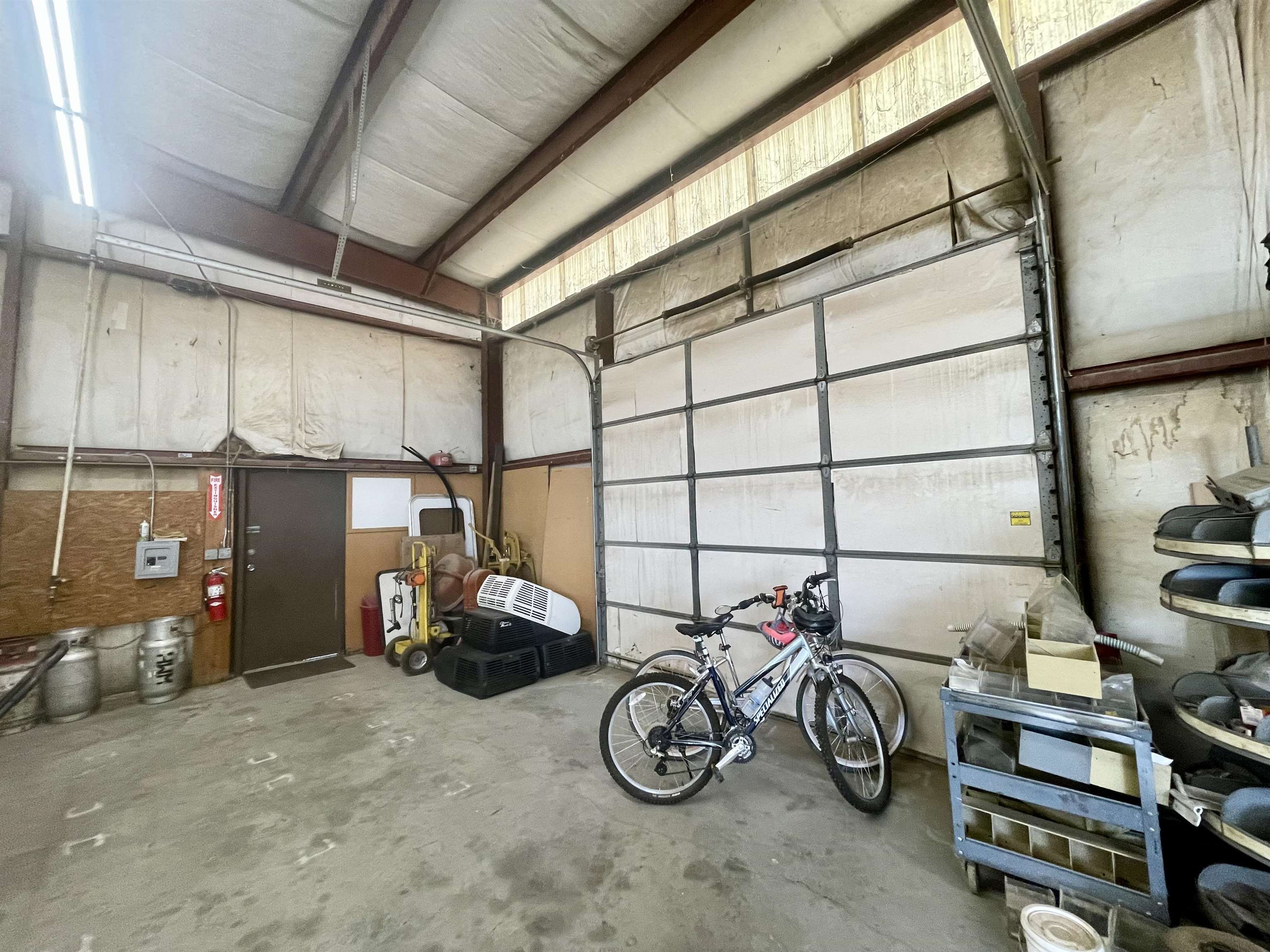 402 E Industrial St Property Photo 19