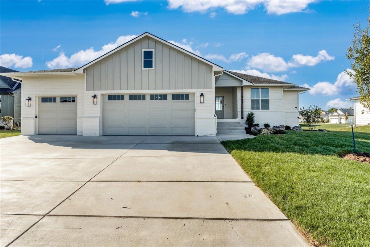 234 S Wellcrest Cir. Property Photo 1