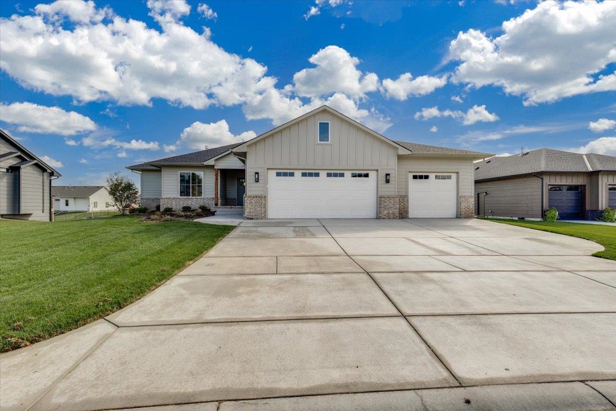 234 S Wellcrest Cir. Property Photo 1