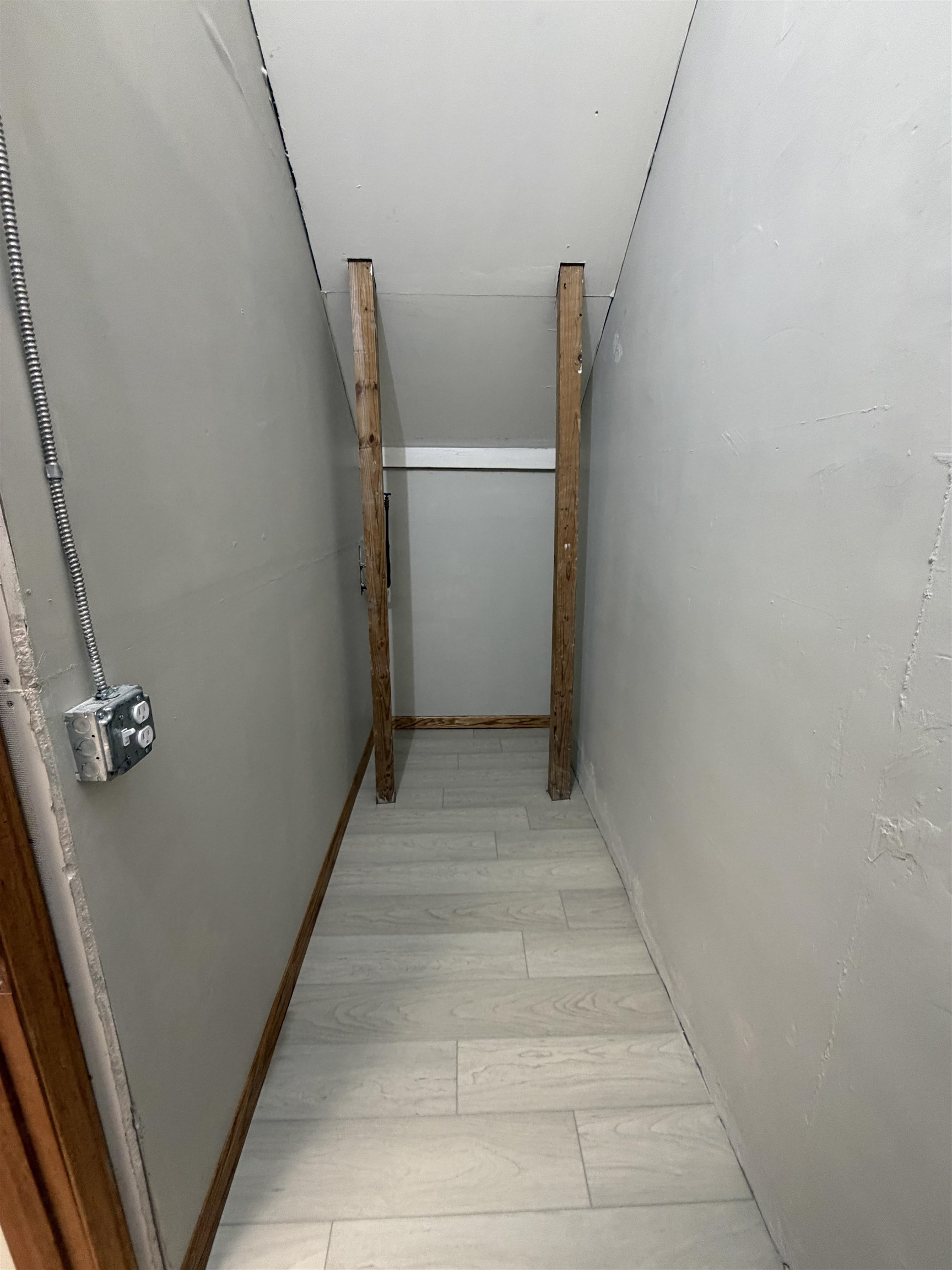 323 N Market Property Photo 15