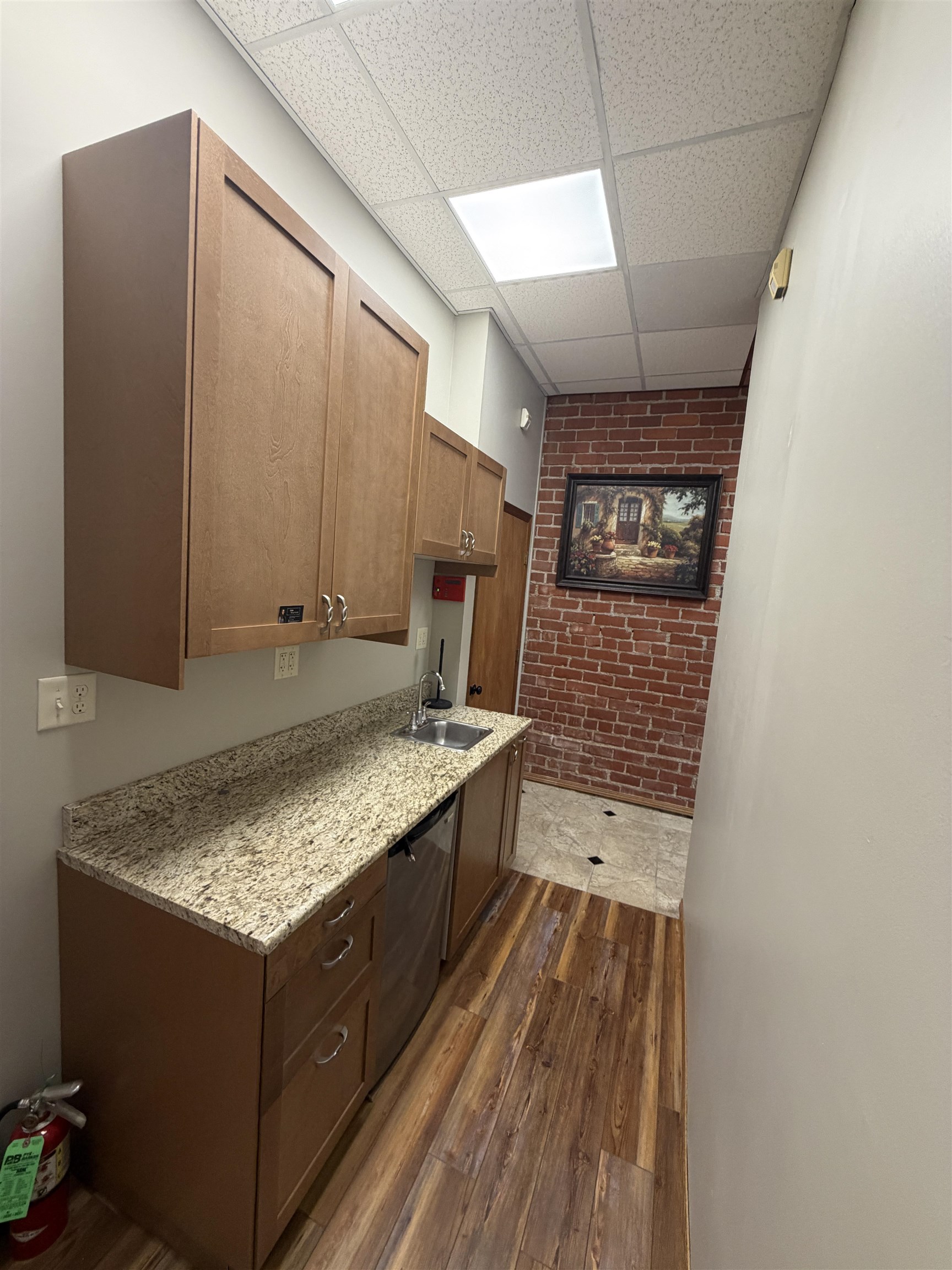 323 N Market Property Photo 22