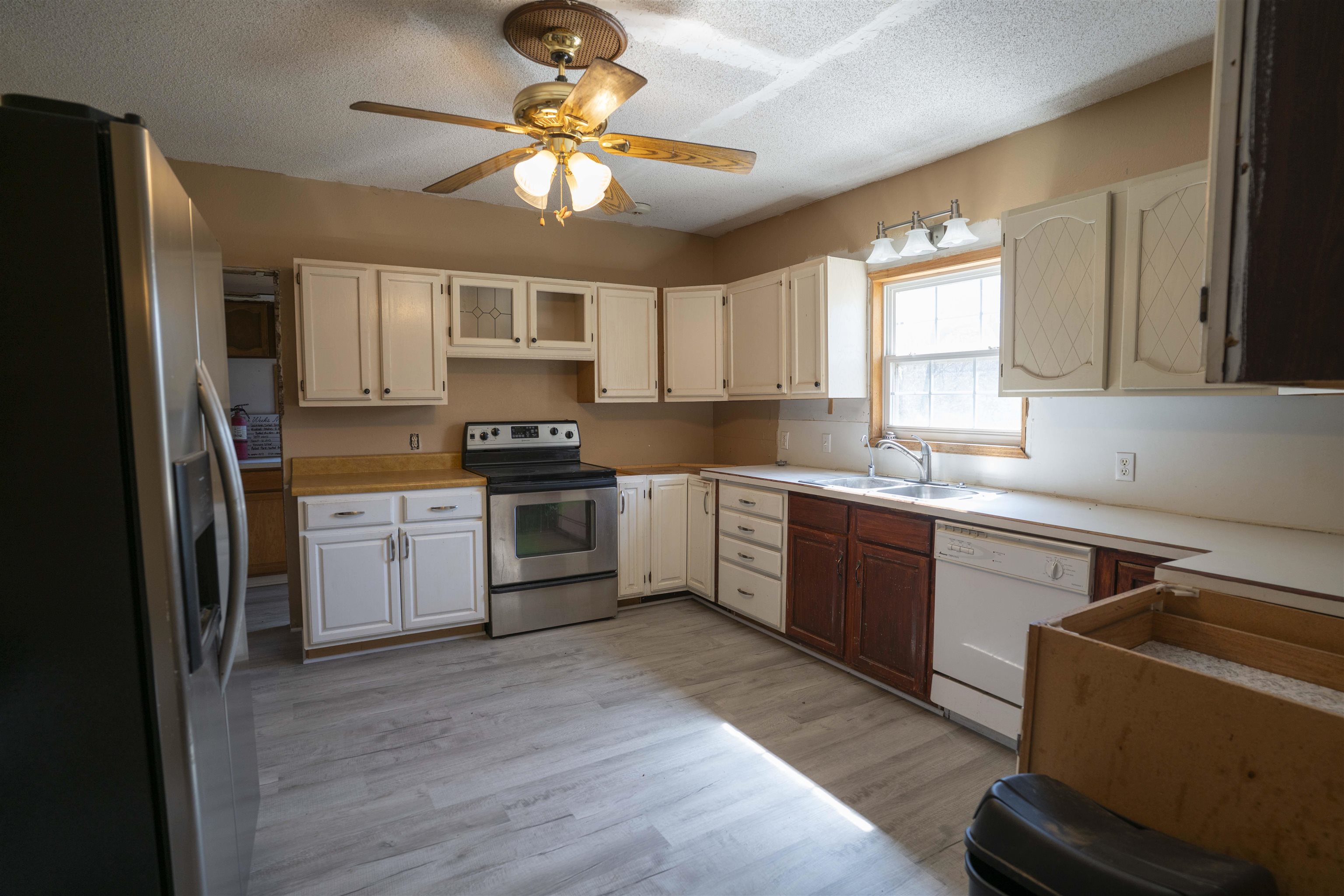 2400 N Pennington Rd Property Photo 19