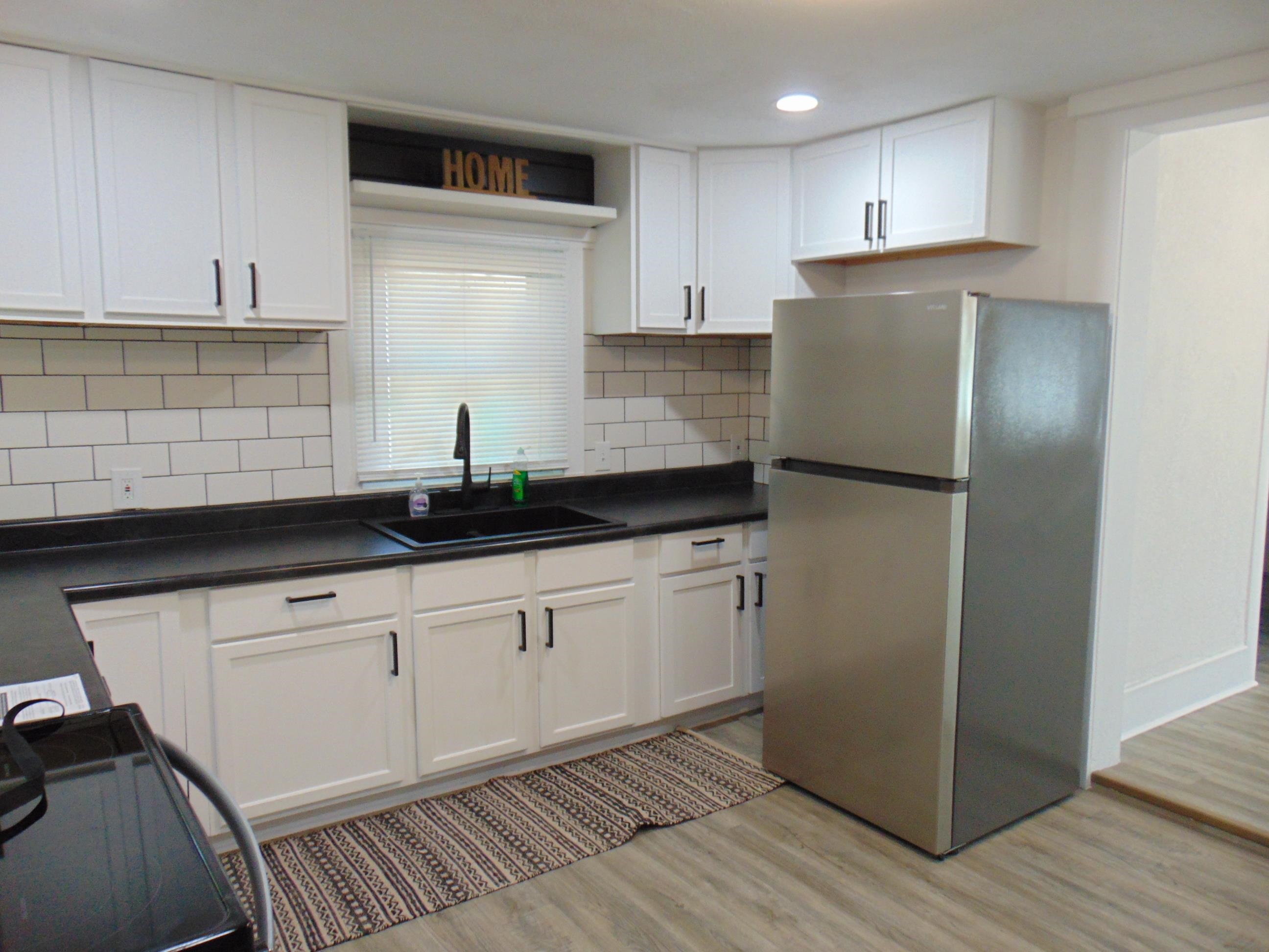 1657 S Gold Property Photo 10
