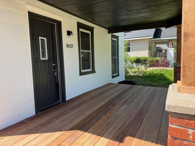 1657 S Gold Property Photo 31