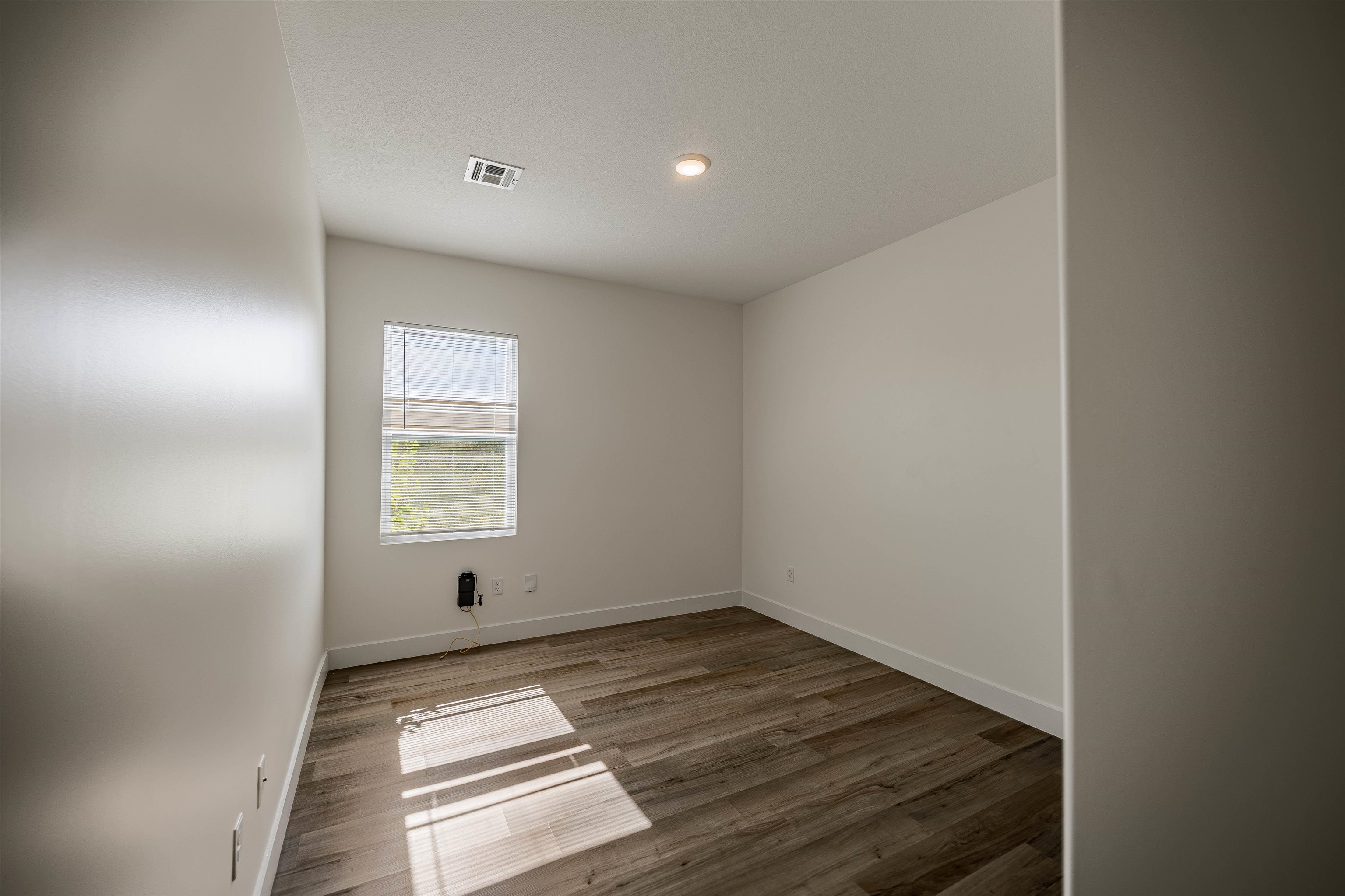 5765 E Bristol Property Photo 6