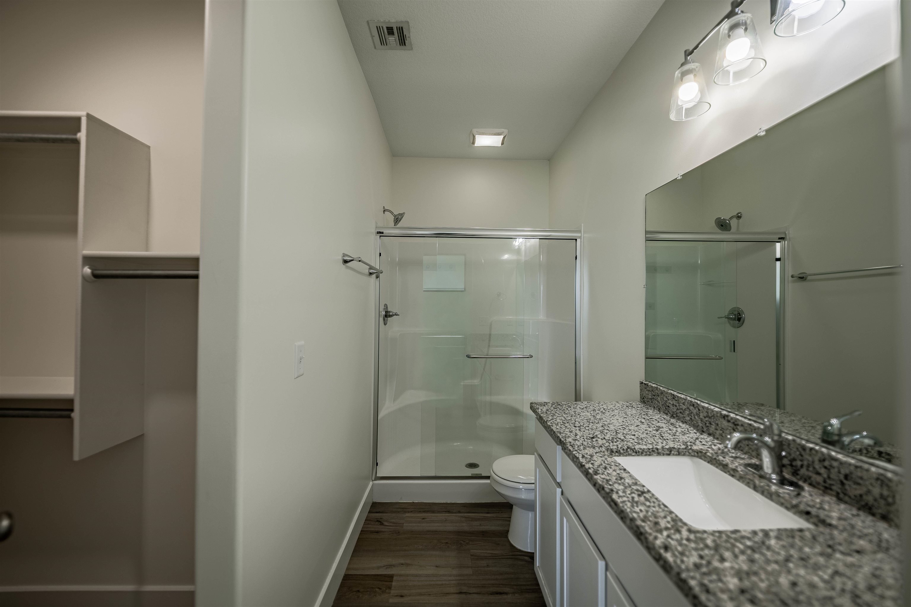 5765 E Bristol Property Photo 8