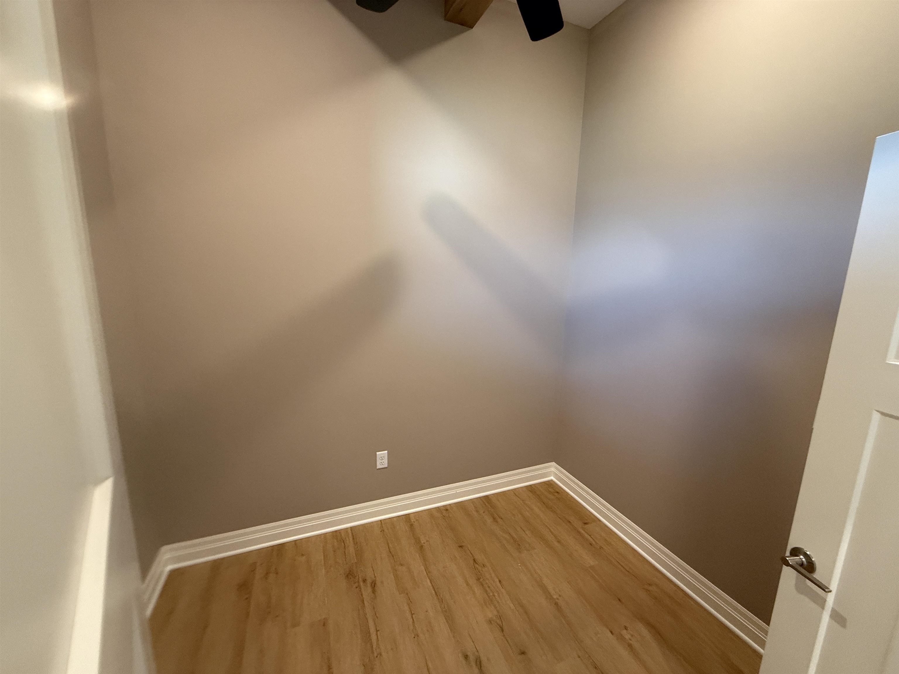 27 Kingdom Ct Property Photo 14