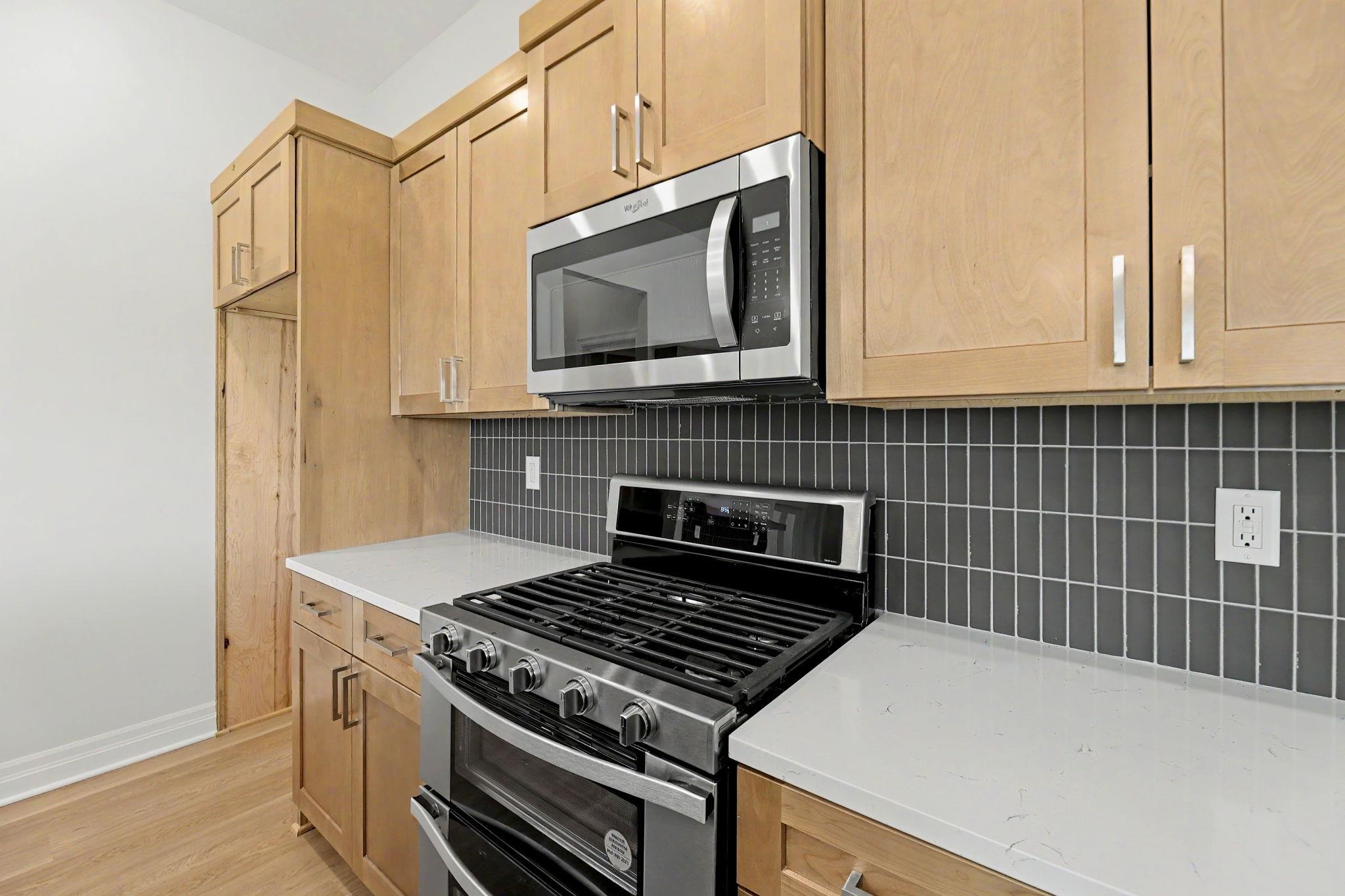 23 Kingdom Ct Property Photo 17