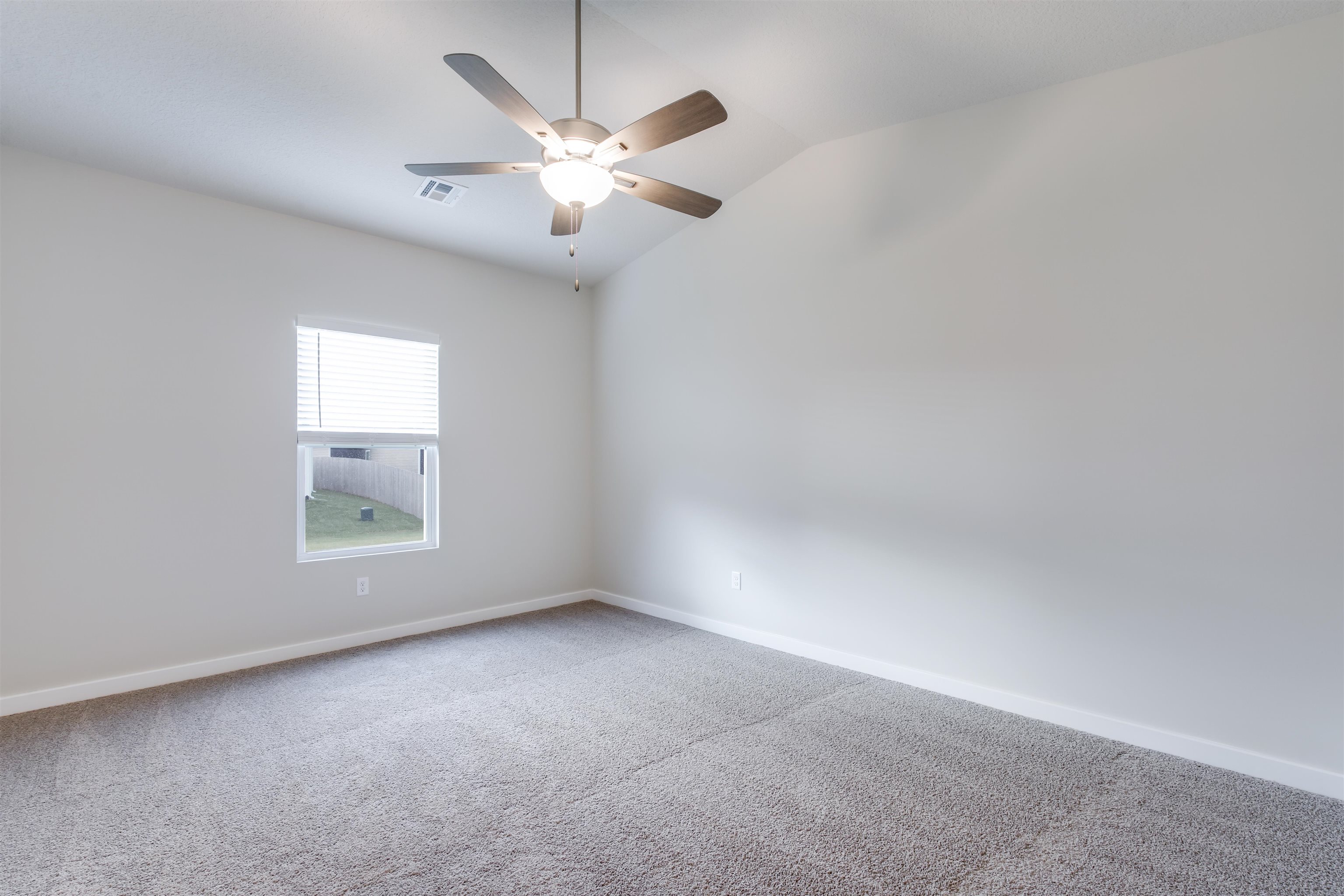 1786 W Redbud Lane Property Photo 10