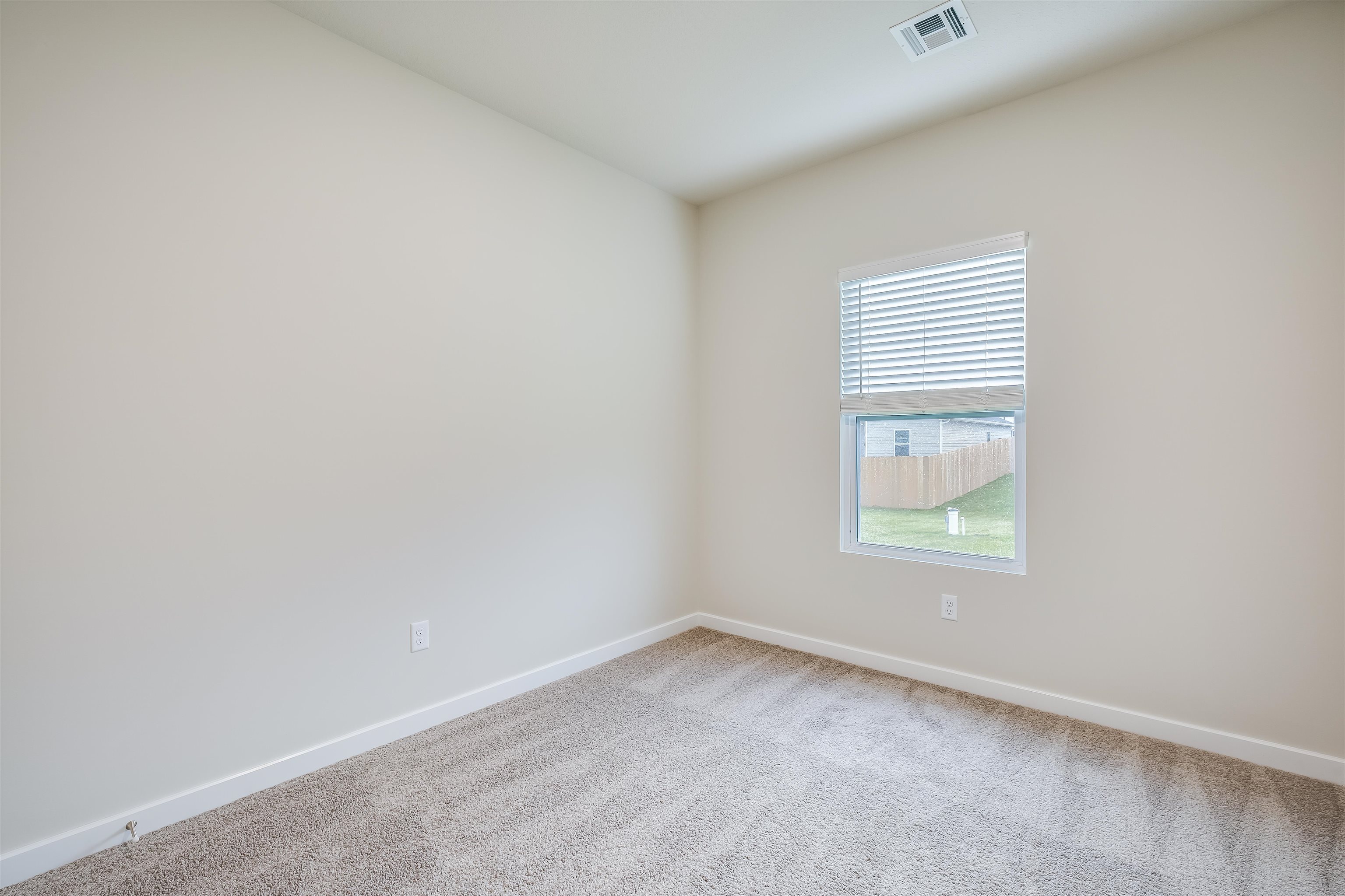1786 W Redbud Lane Property Photo 16