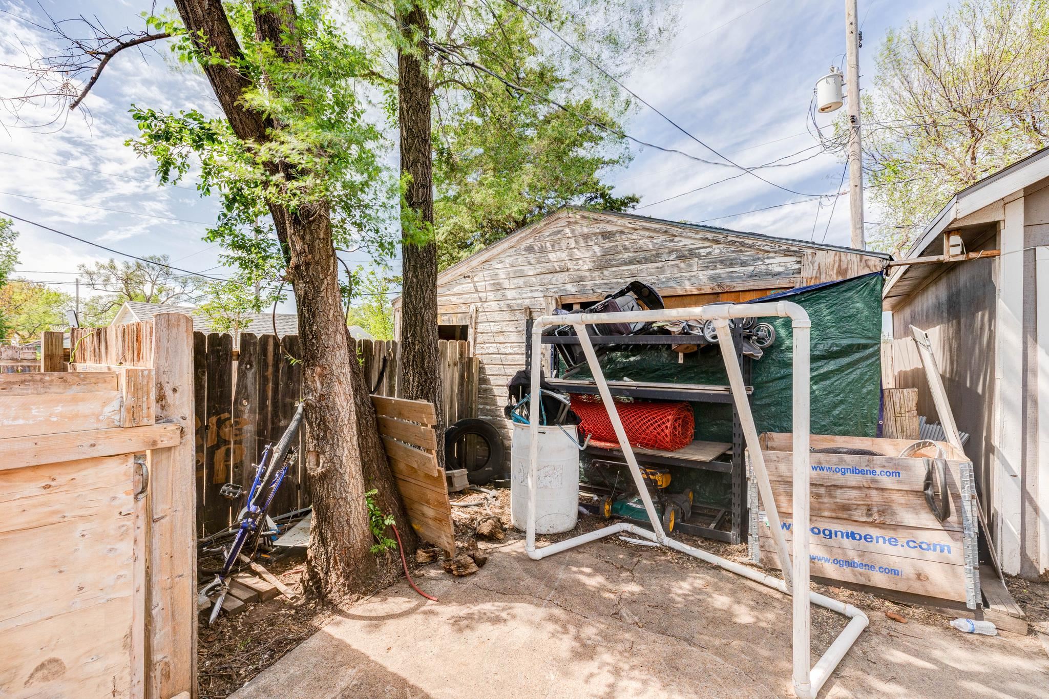 446 S College Ave Property Photo 25