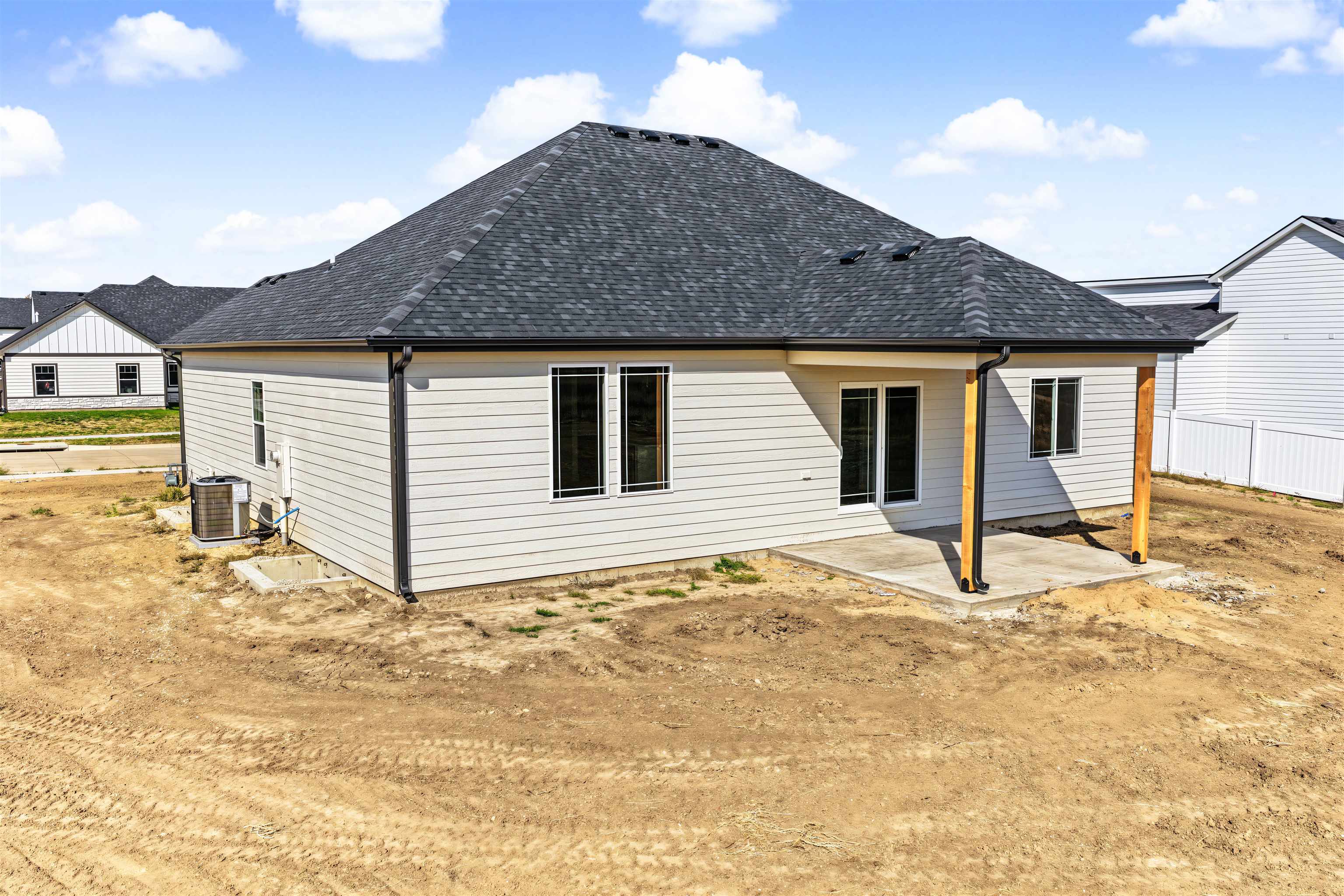 2211 Huntwood Dr Property Photo 31