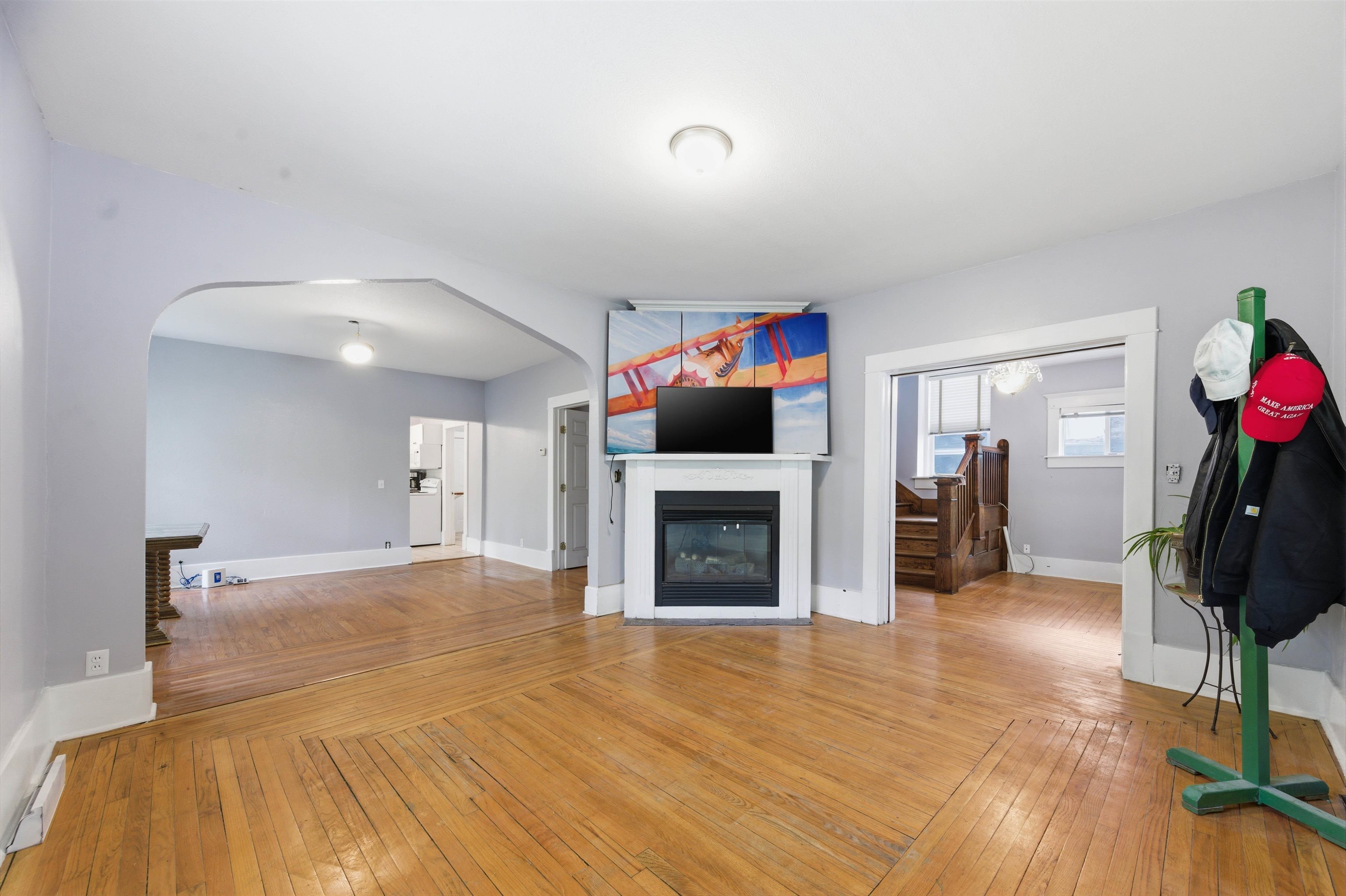 1631 N Fairview Property Photo 8