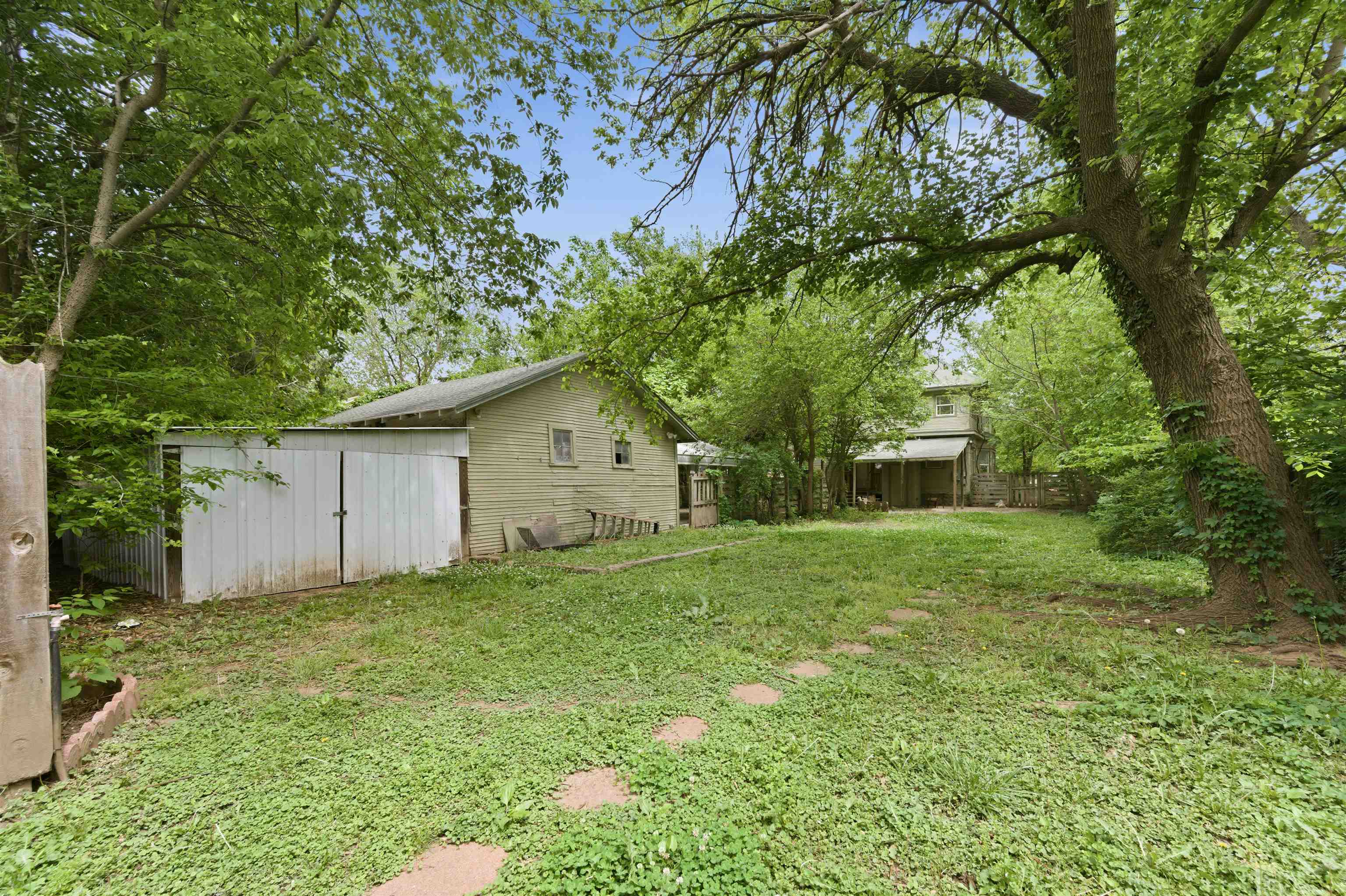 1631 N Fairview Property Photo 33