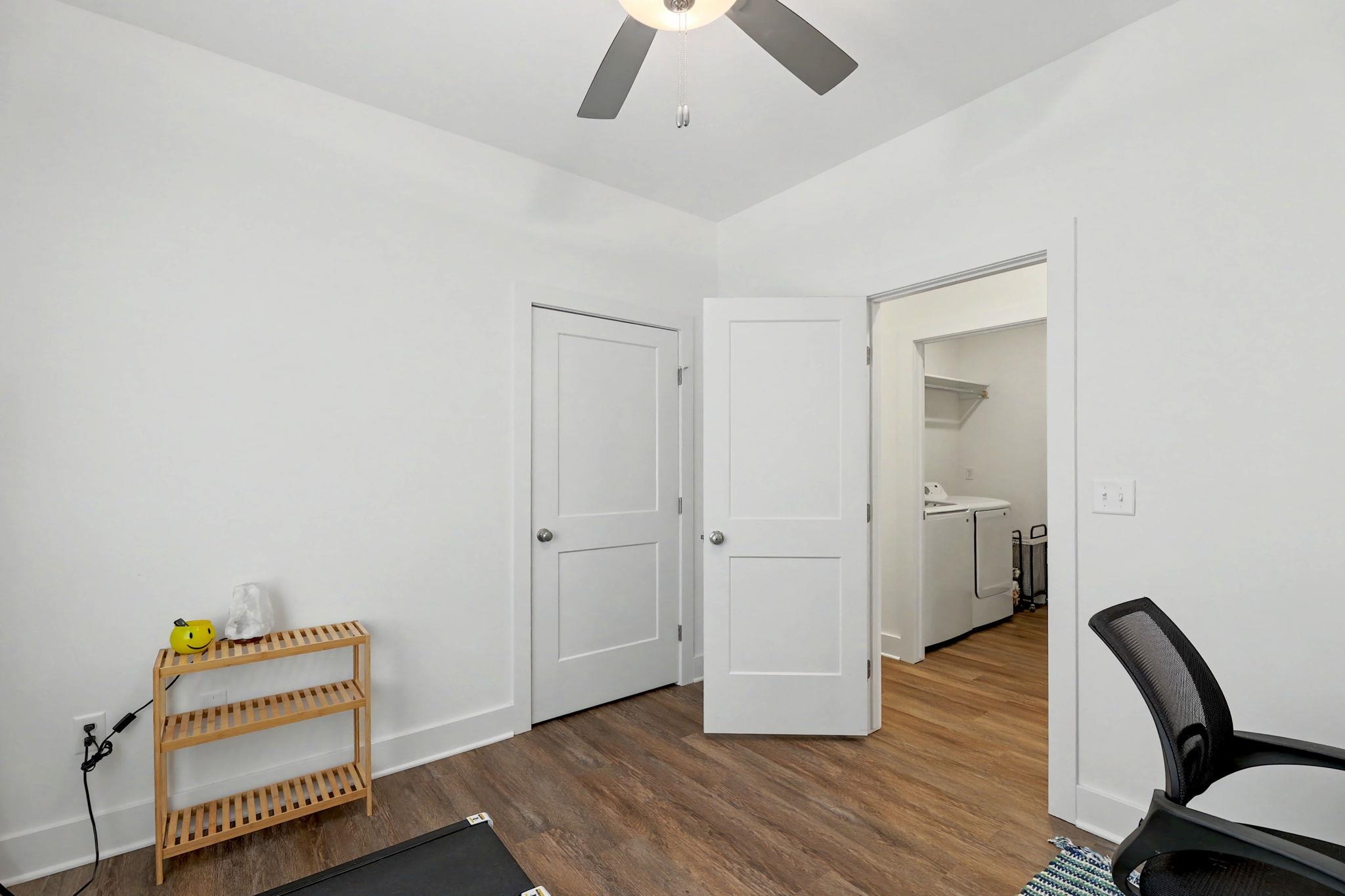 438 W Long Path Ct Property Photo 26