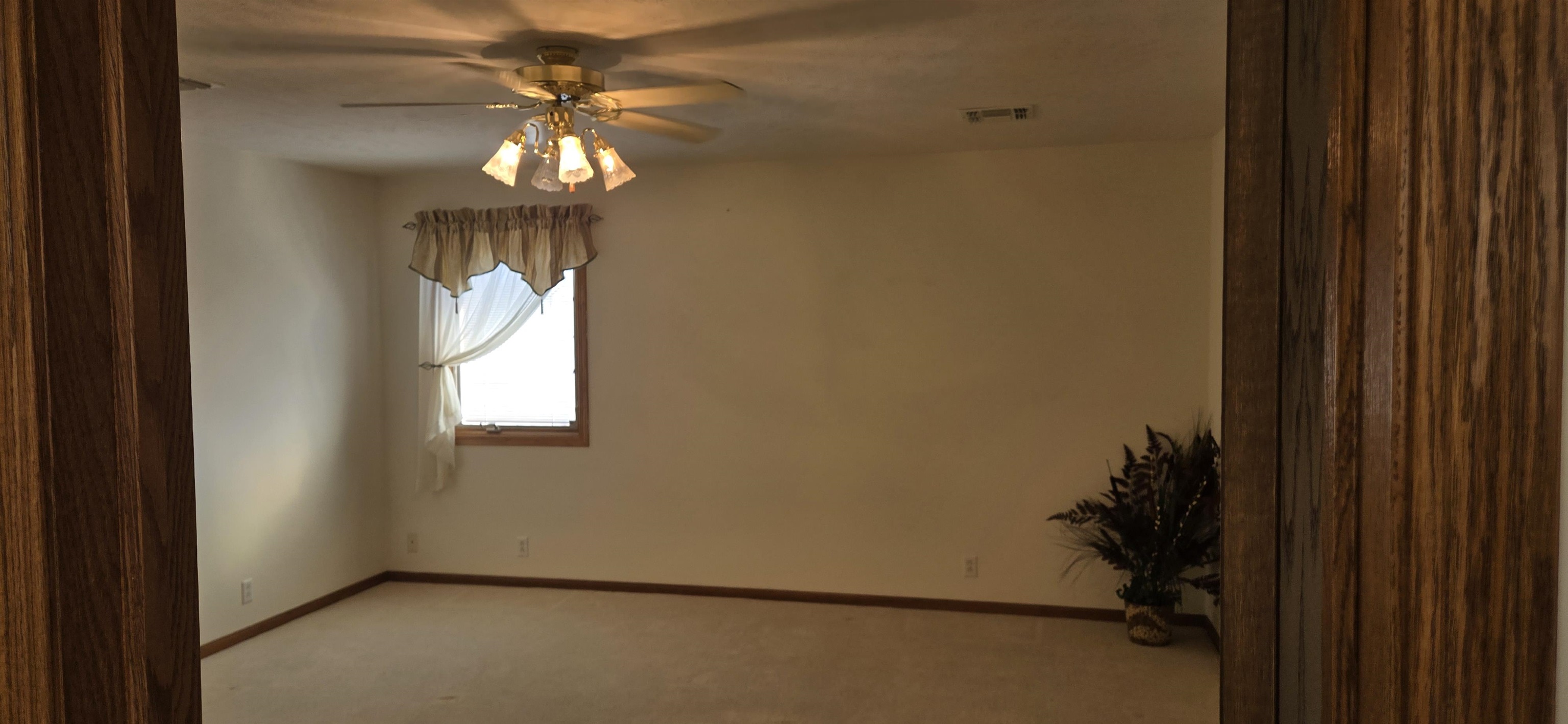 1250 Columbine Cr Property Photo 21