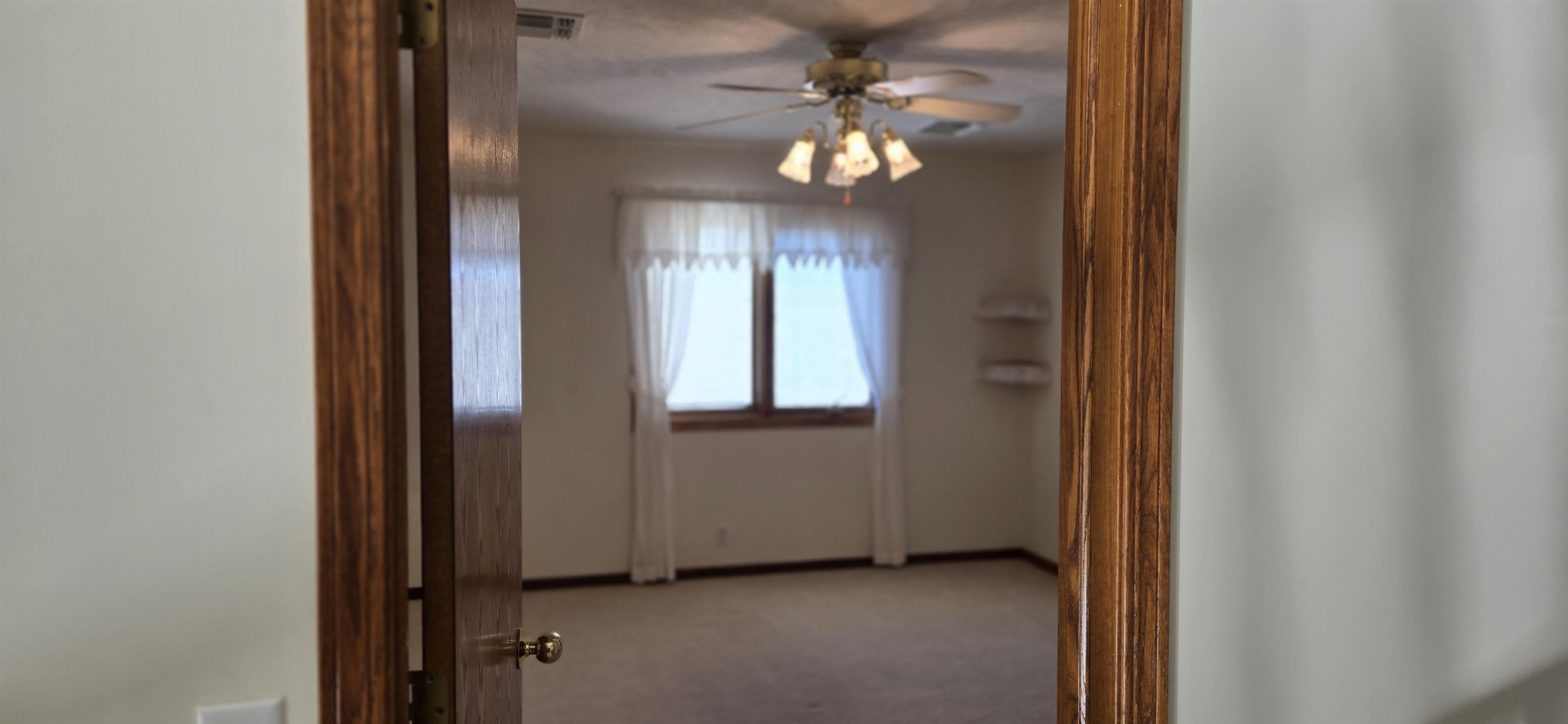 1250 Columbine Cr Property Photo 23