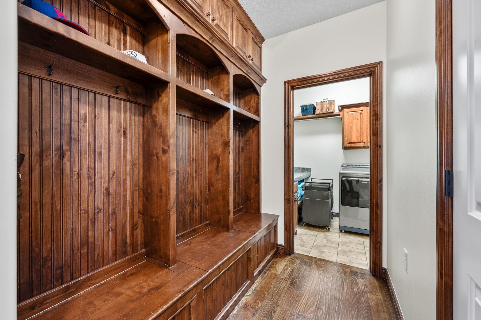 1427 E Timber Falls Ct Property Photo 10