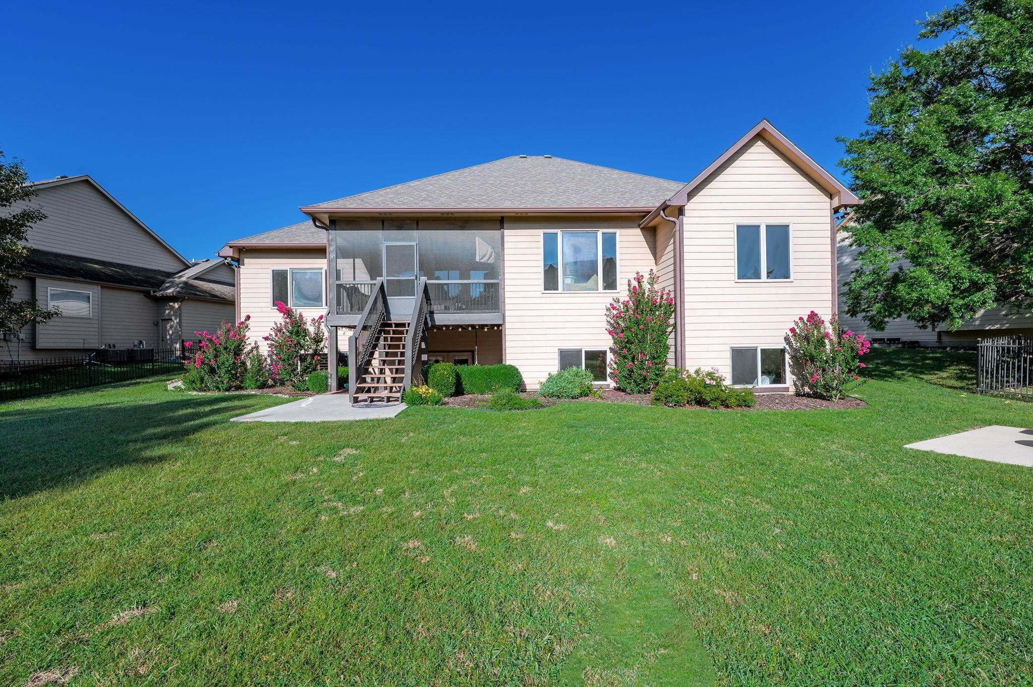 1427 E Timber Falls Ct Property Photo 34