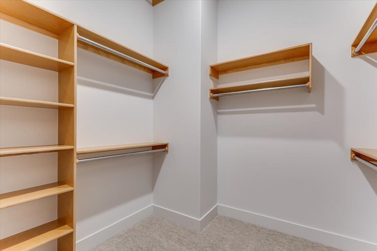 5865 N St. Paul Ct. Property Photo 18