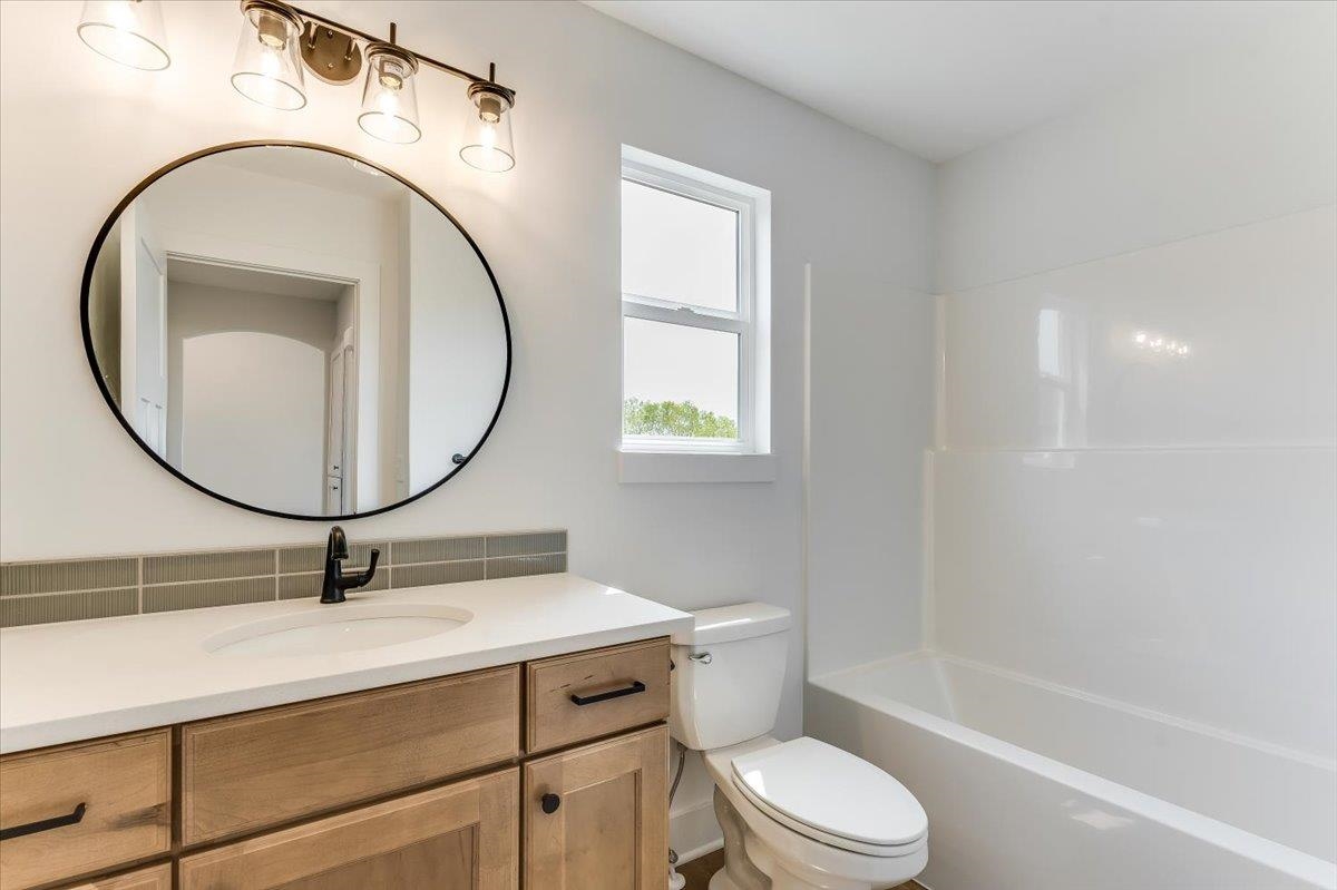 5865 N St. Paul Ct. Property Photo 20