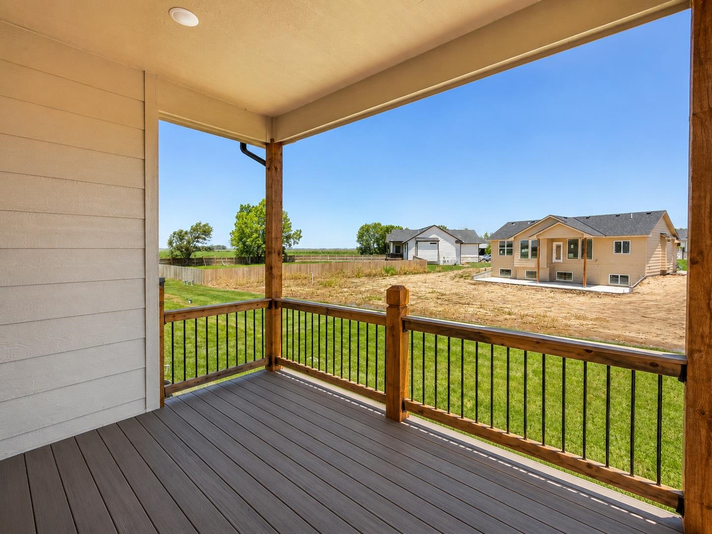 5881 N St. Paul Ct. Property Photo 15