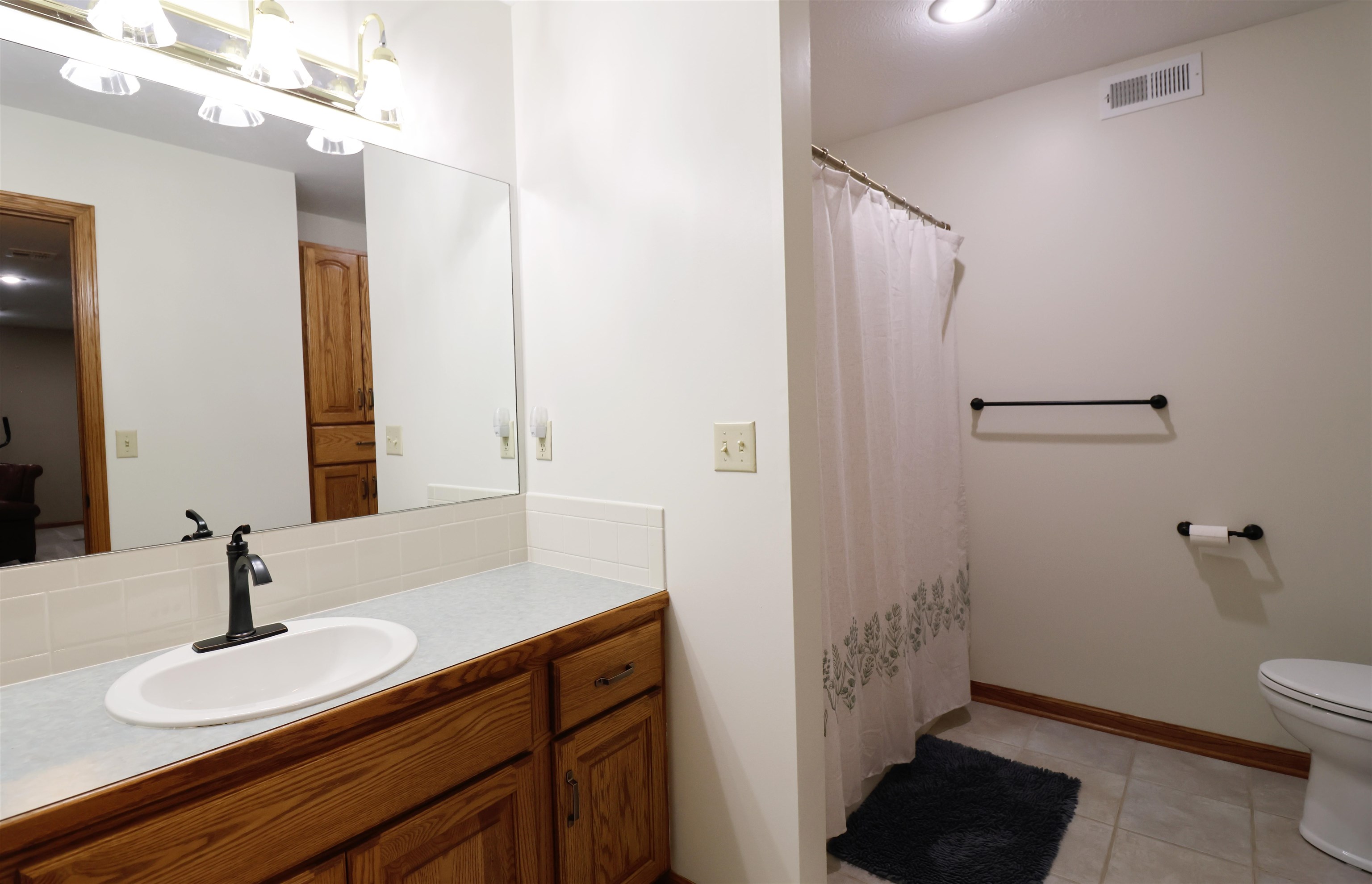 2475 Dundee Ln Property Photo 27