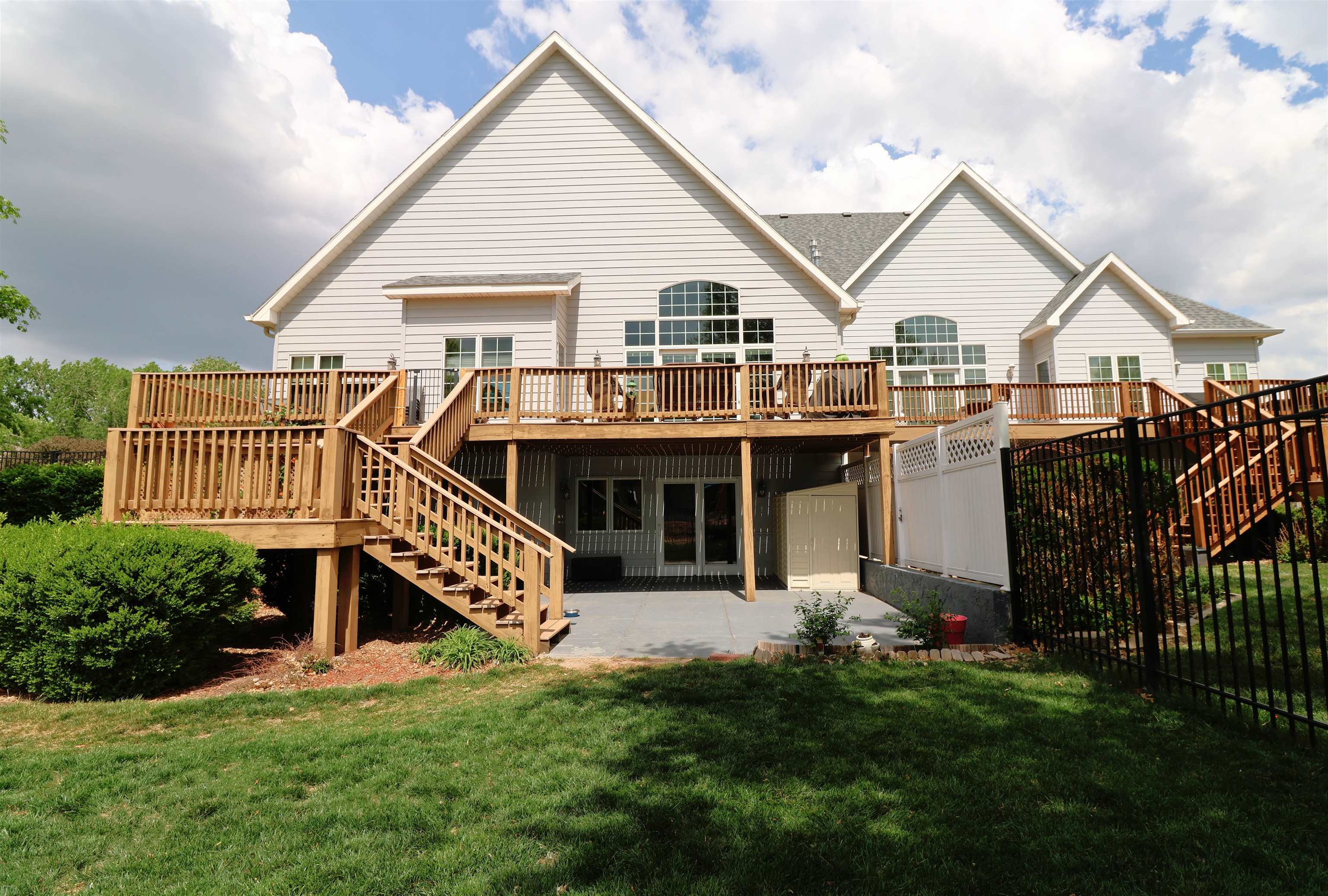2475 Dundee Ln Property Photo 33
