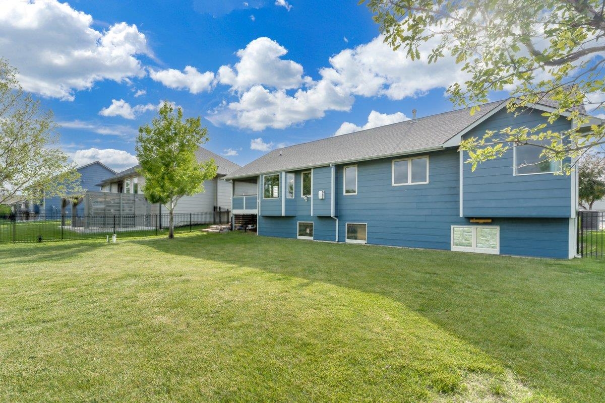 4835 N Emerald Property Photo 29