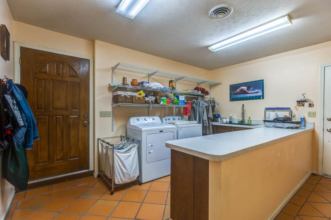 2282 Camp Rd. Property Photo 14