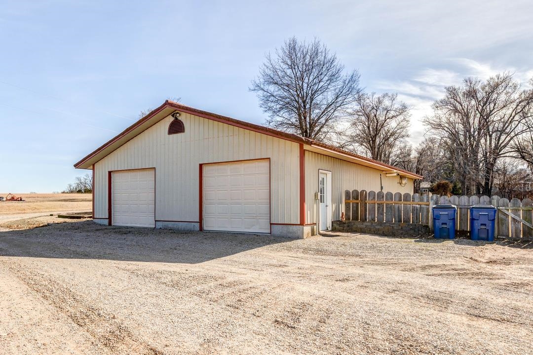 2282 Camp Rd. Property Photo 25