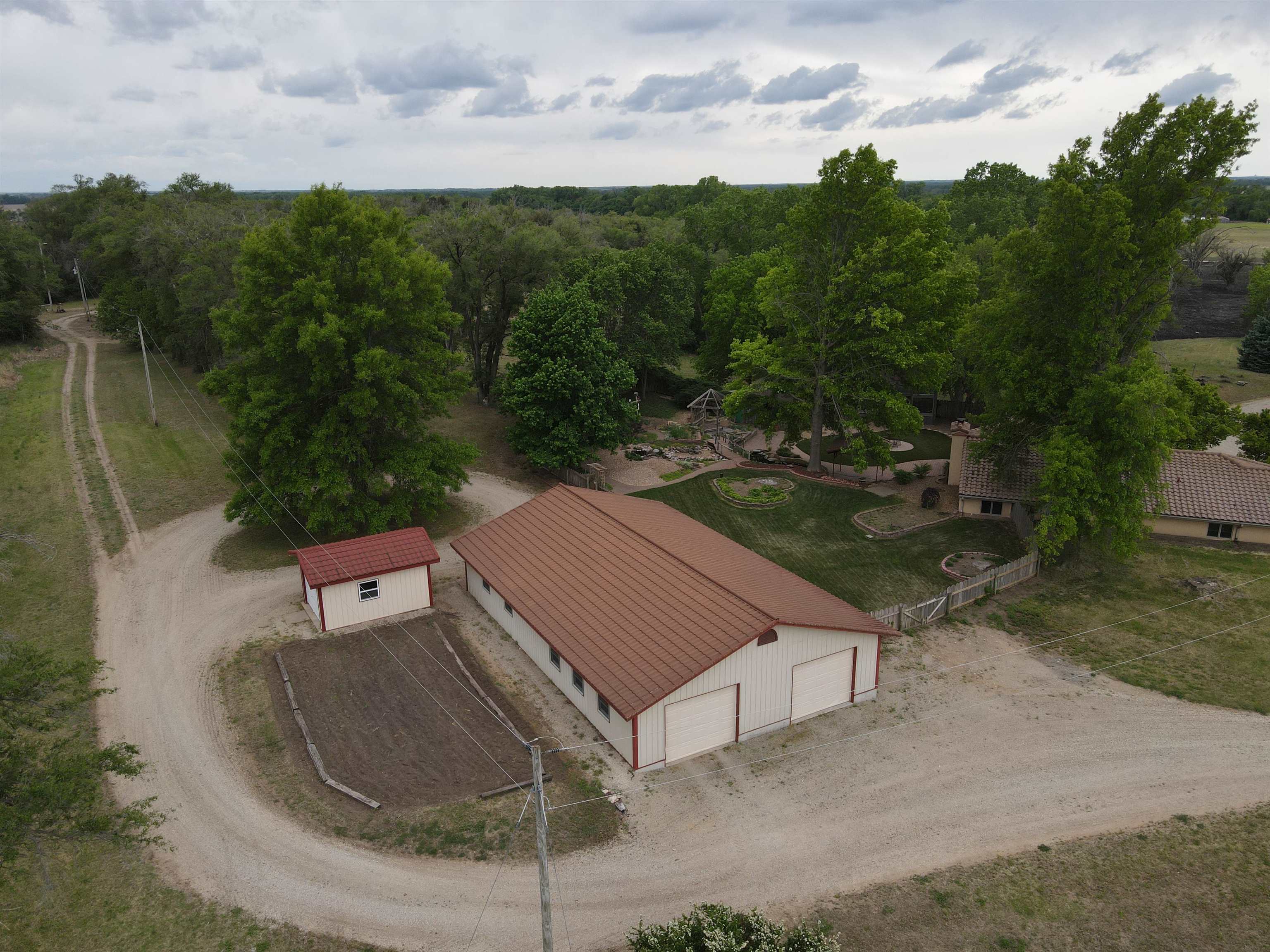 2282 Camp Rd. Property Photo 34
