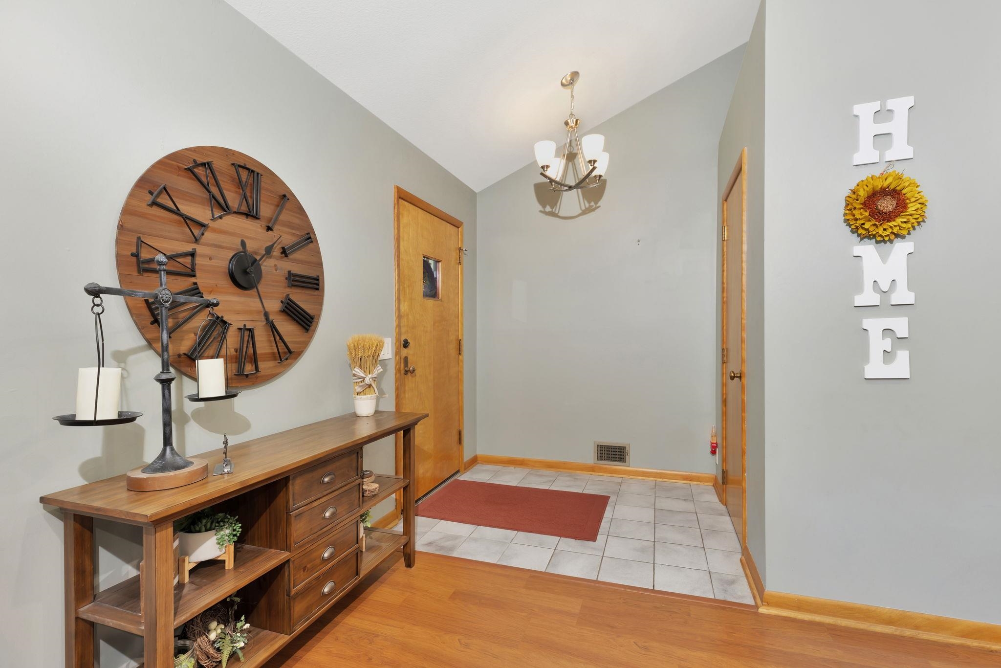 1707 Sunset Dr Property Photo 4