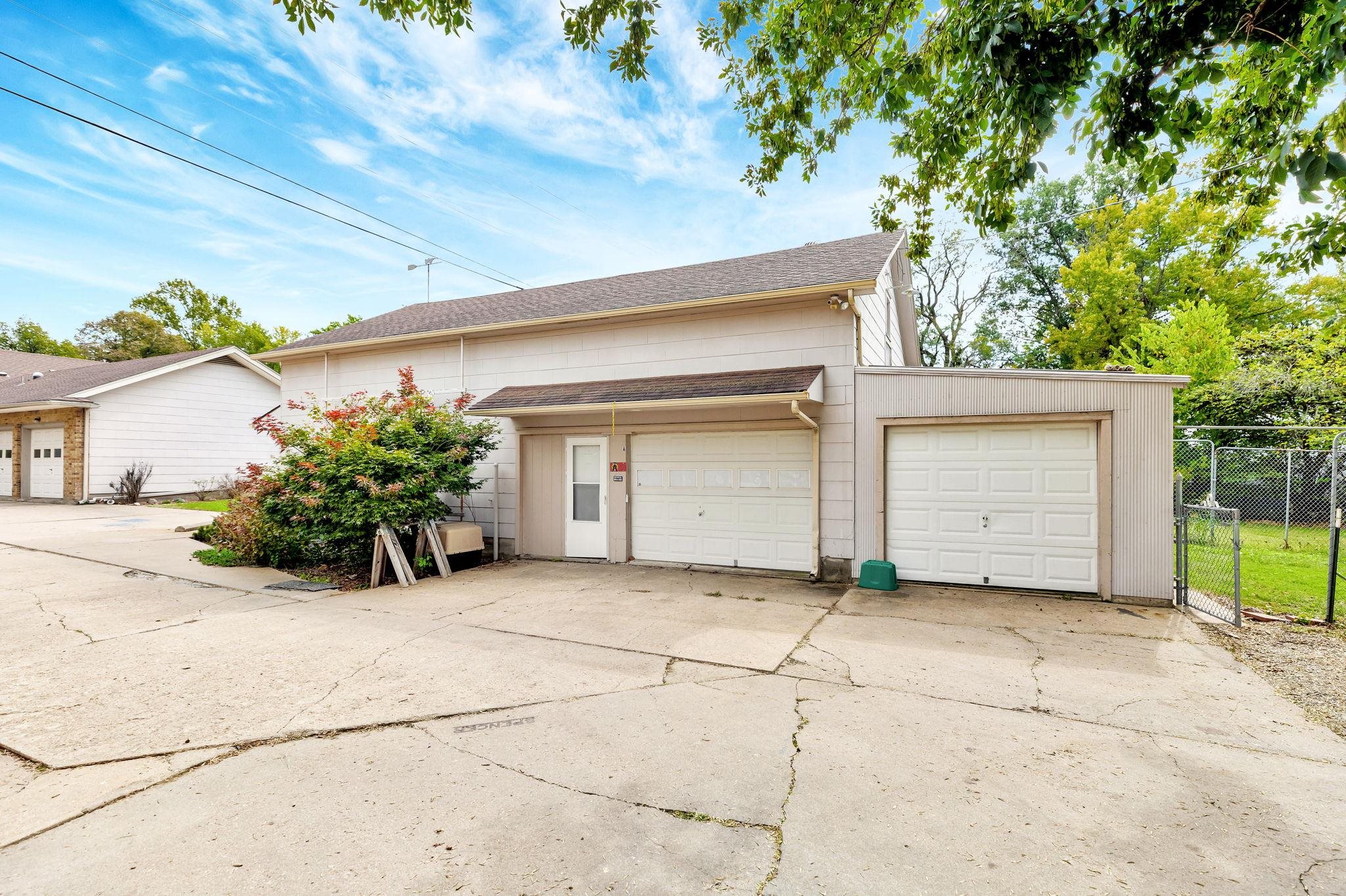 1707 Sunset Dr Property Photo 28