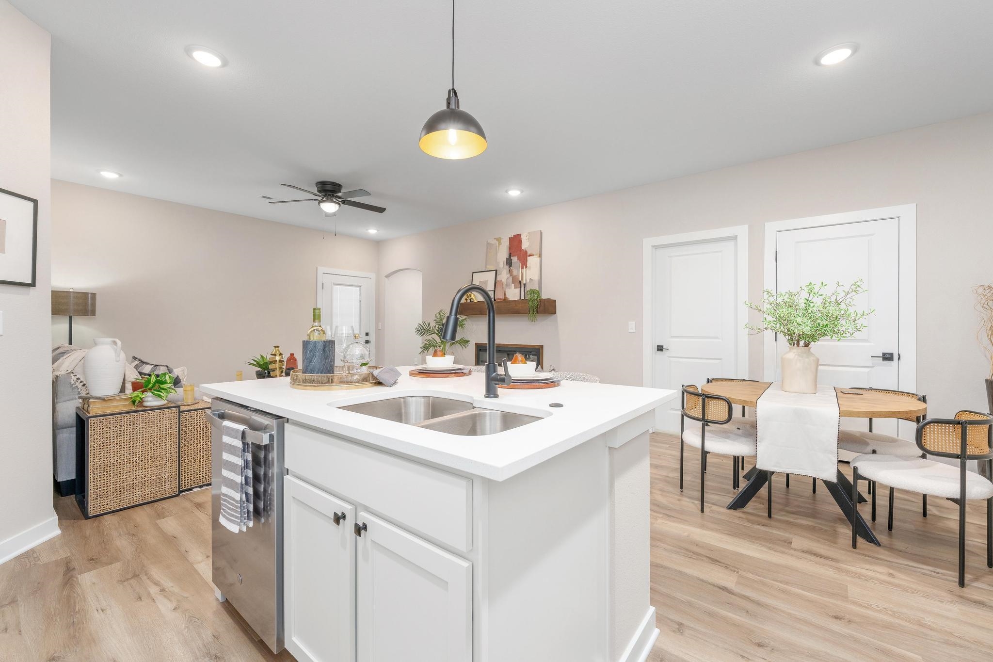 2893 S Cedar Crest Ct Property Photo 13