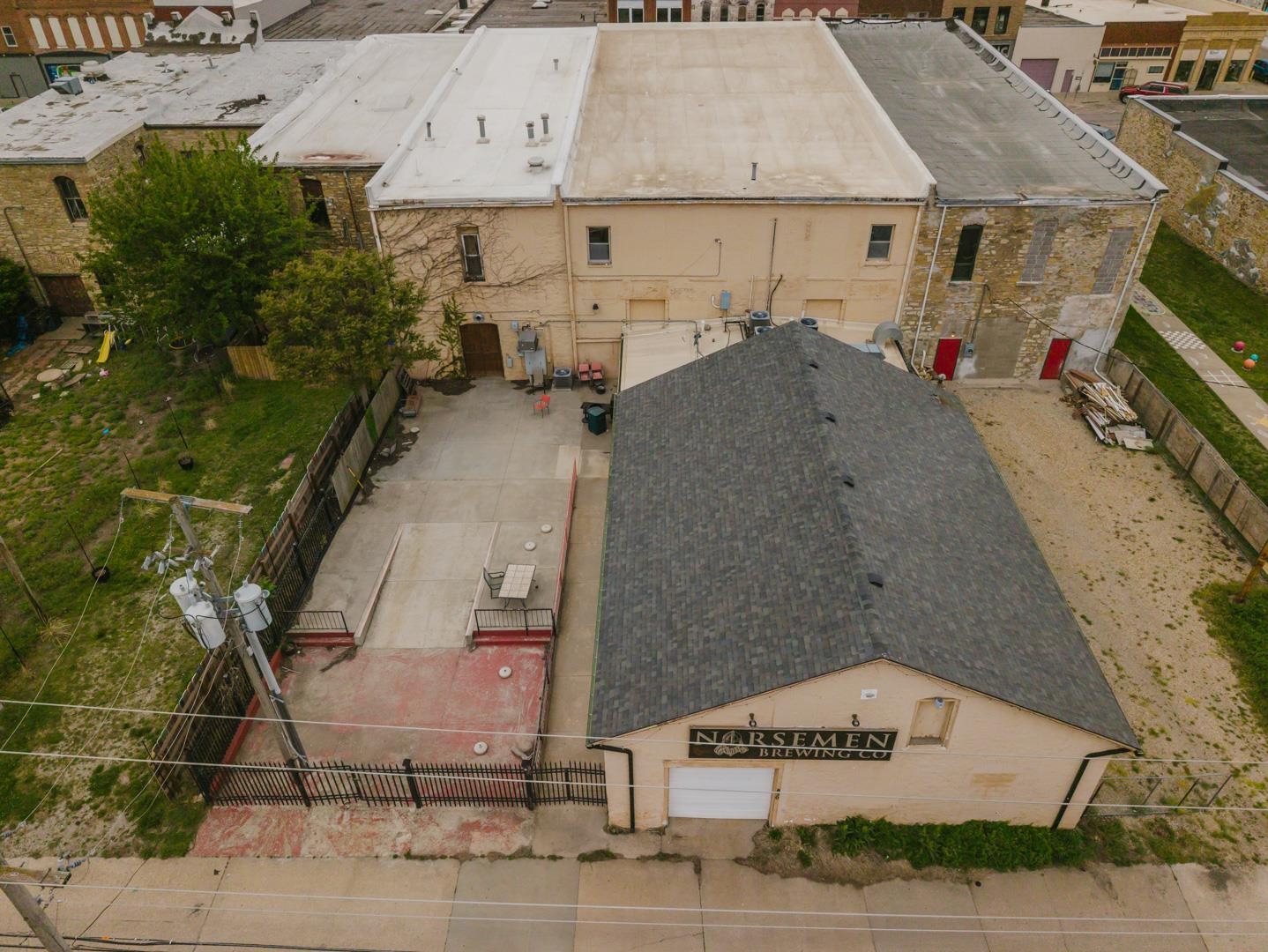 830 & 828 N Kansas Ave. Property Photo 26